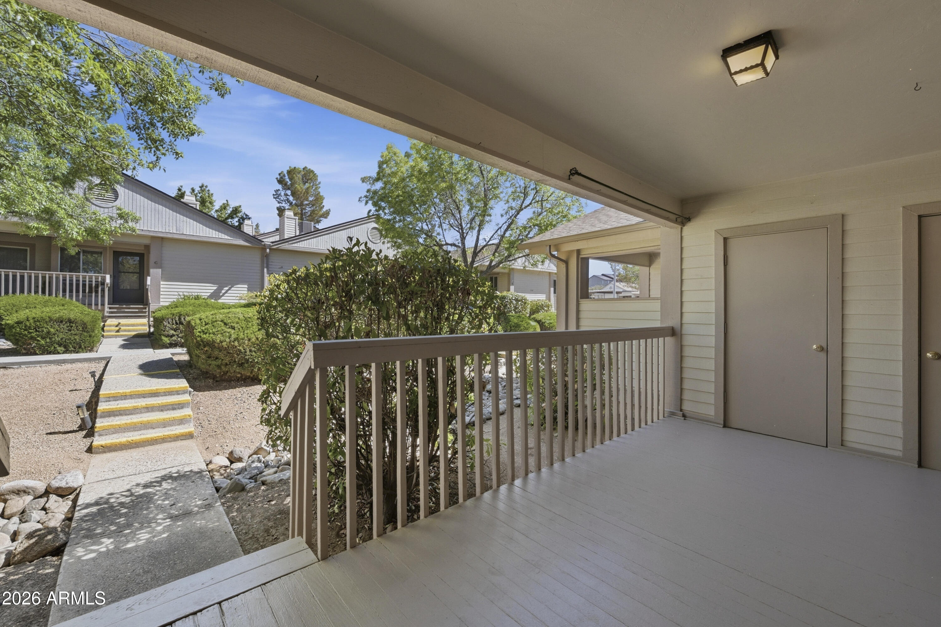 MONTANA VILLAS - Residential