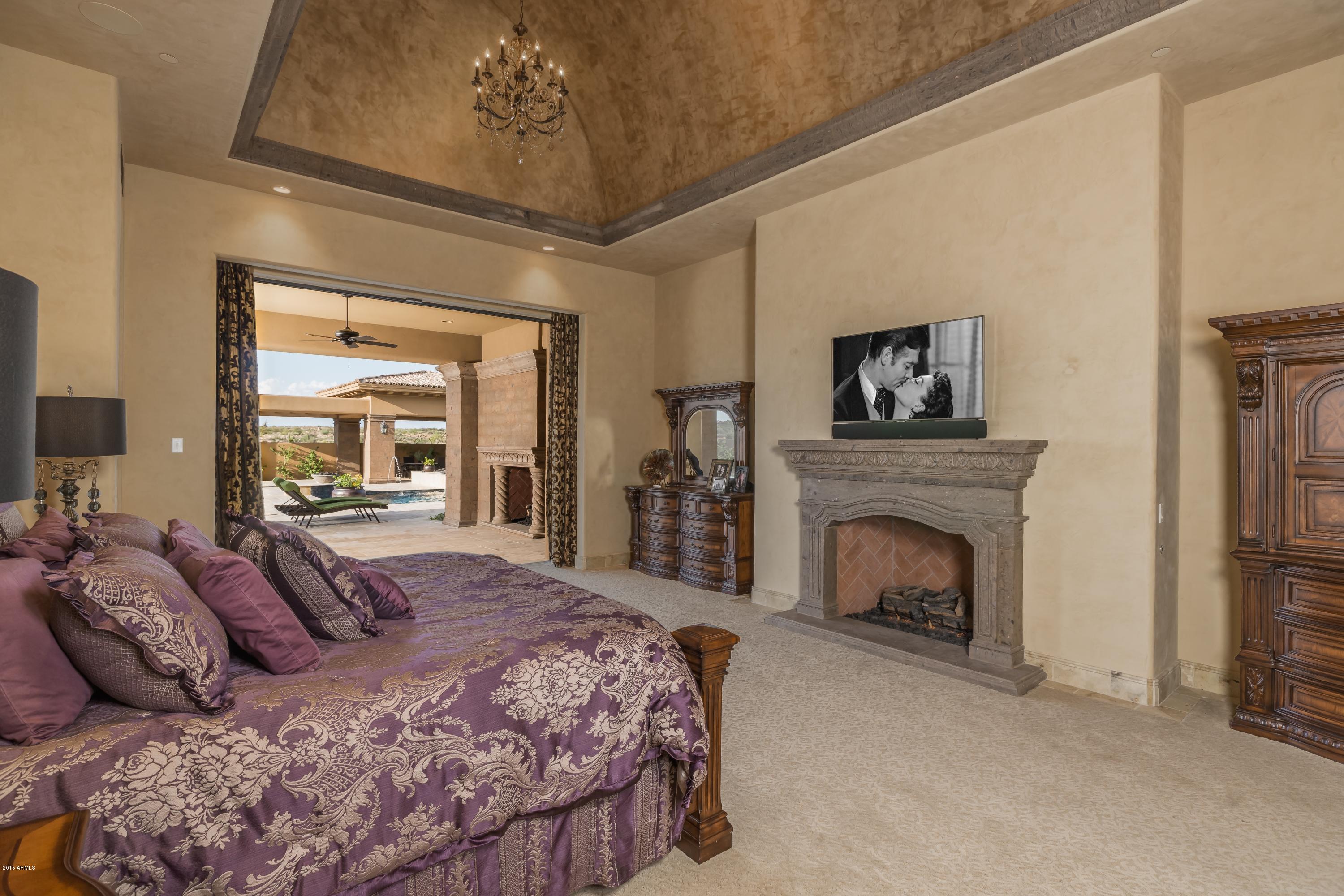 TROON CANYON ESTATES - Residential