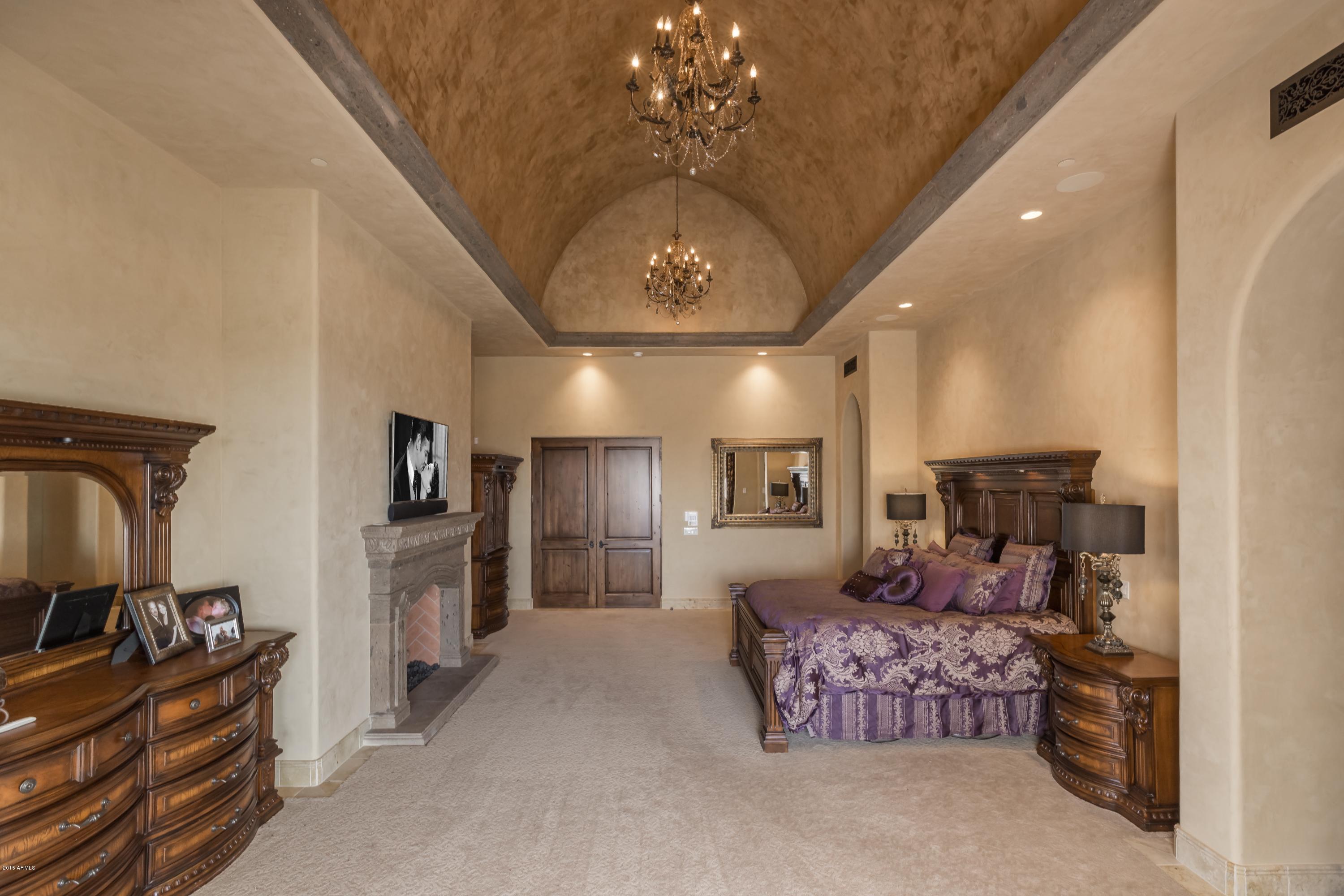 TROON CANYON ESTATES - Residential