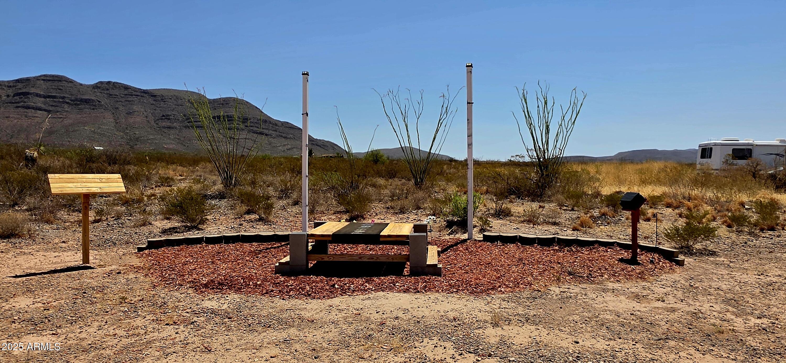 MULE MOUNTAIN RANCHES - Land