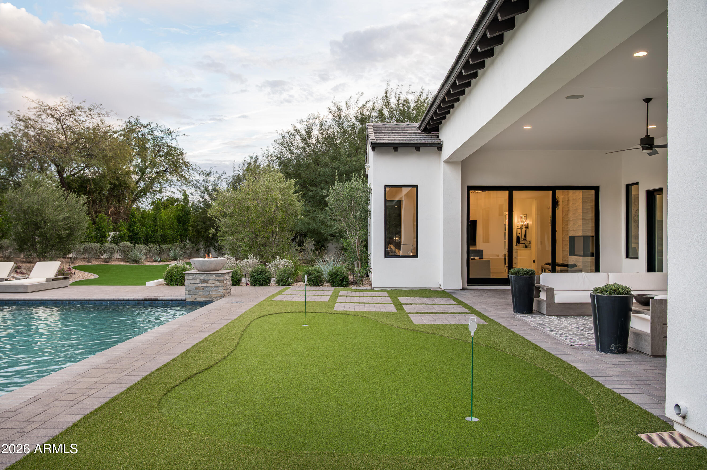 LA COLINA - Residential