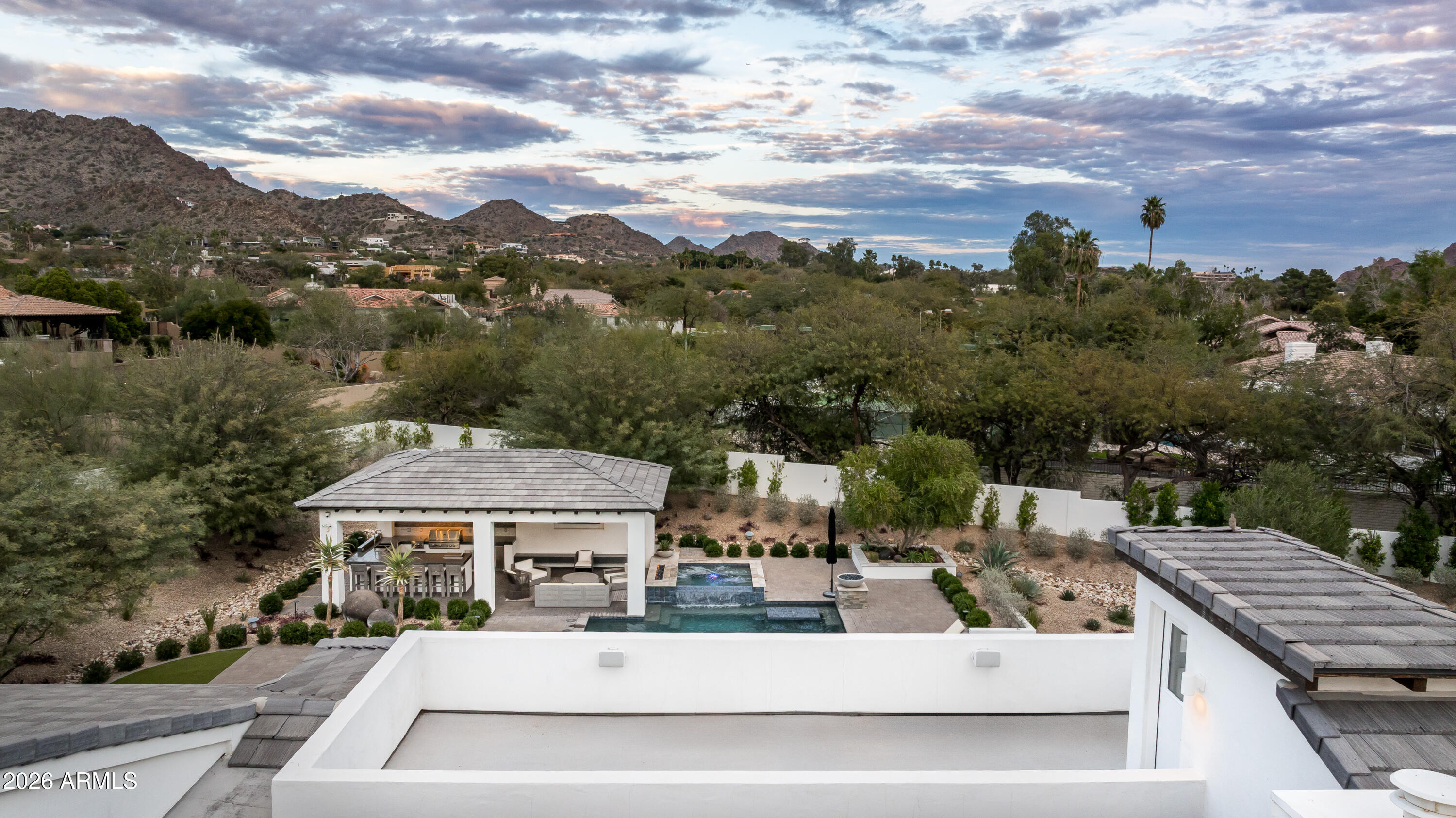 LA COLINA - Residential