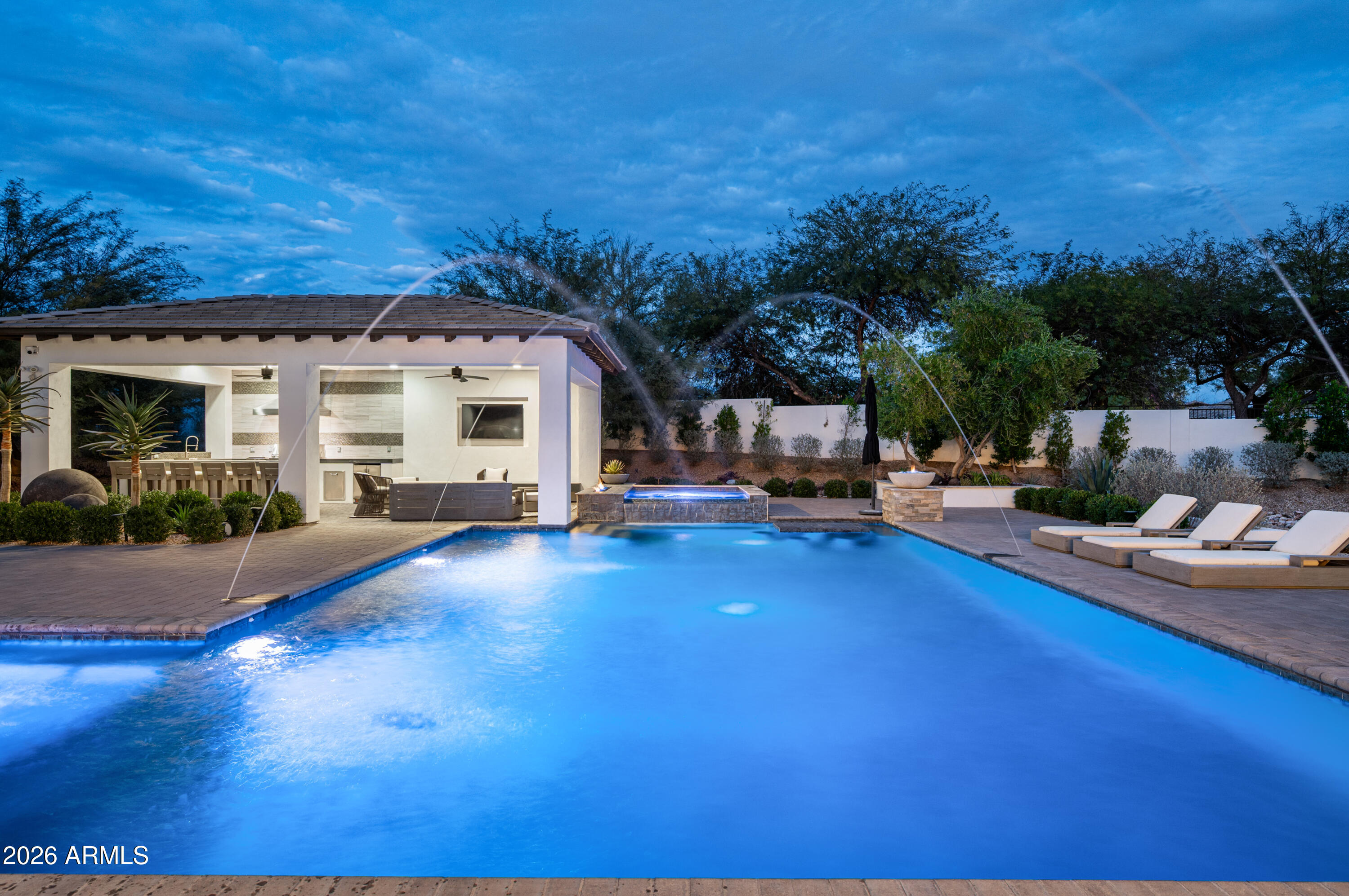 LA COLINA - Residential