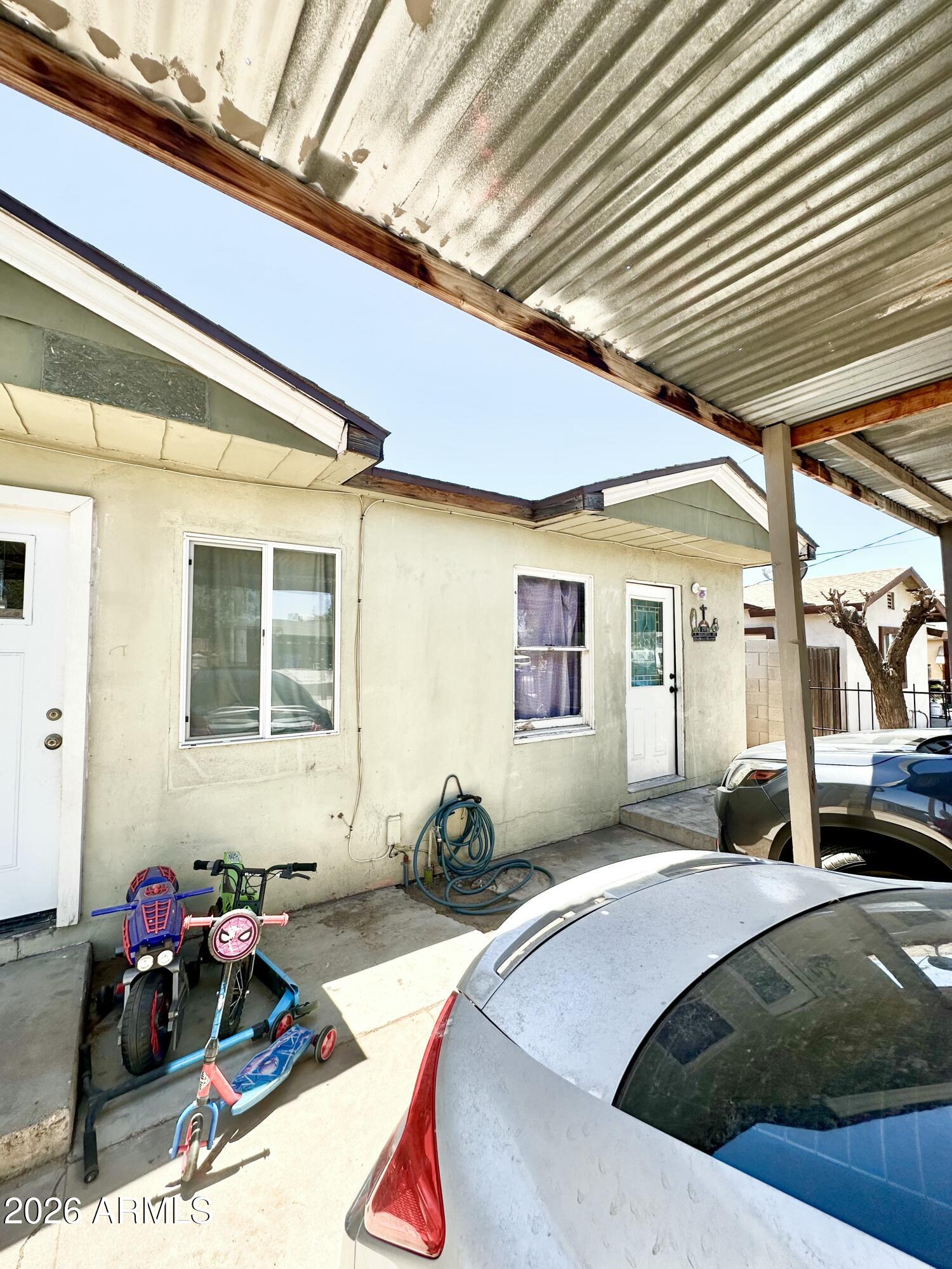 NORTH ELSINORE BLOCK 13-14 - Residential Income