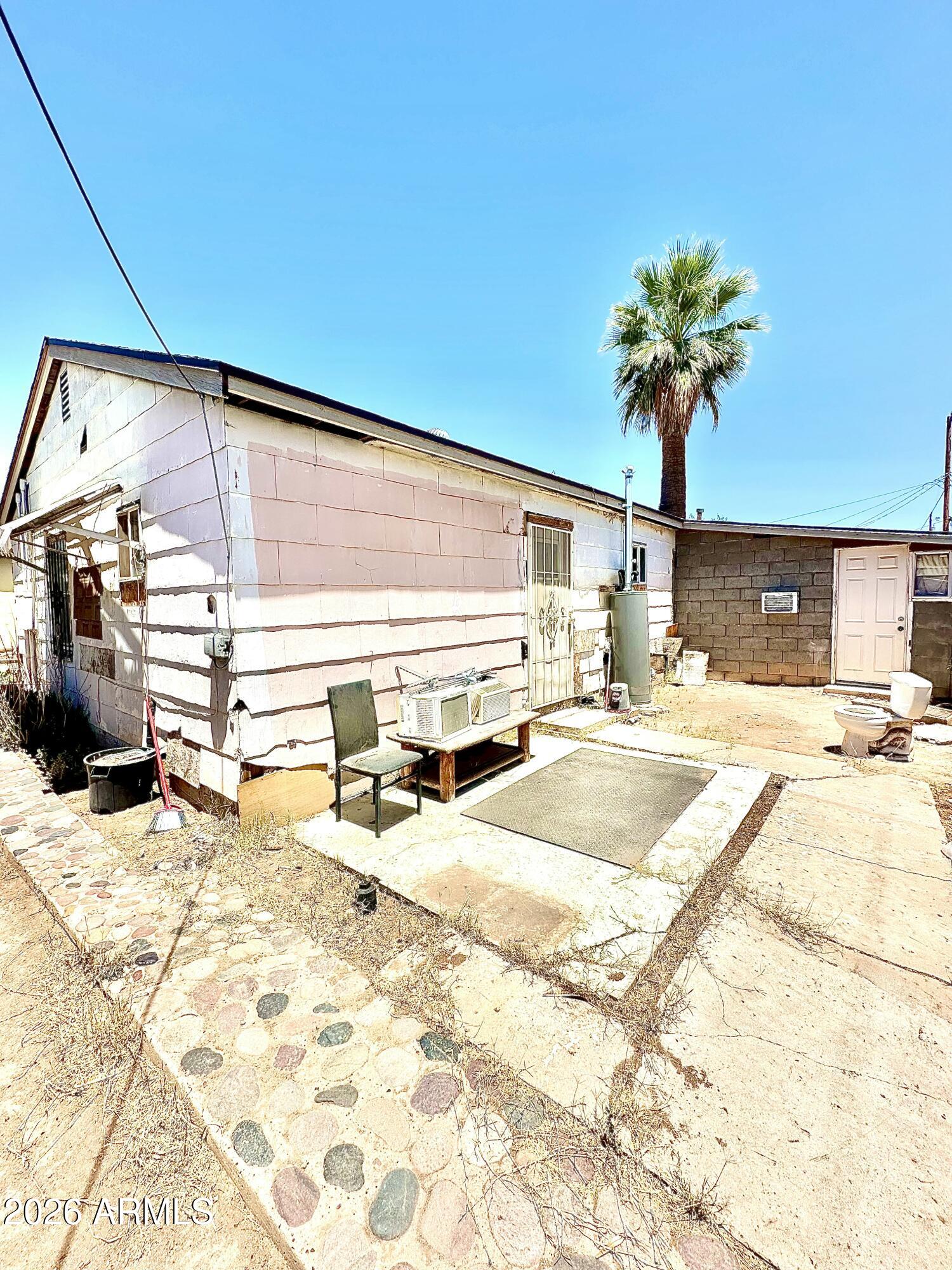 NORTH ELSINORE BLOCK 13-14 - Residential Income