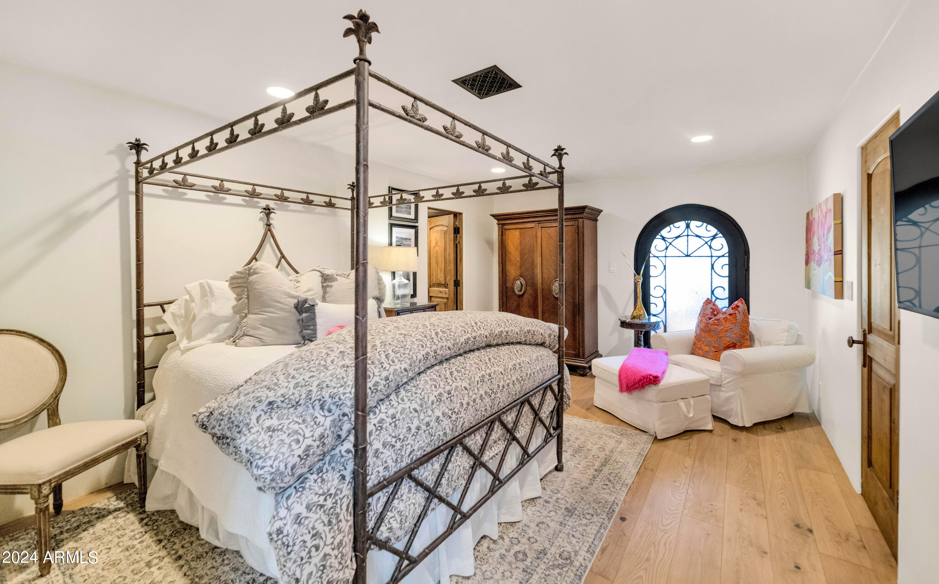 ARCADIA ESTATES - Residential