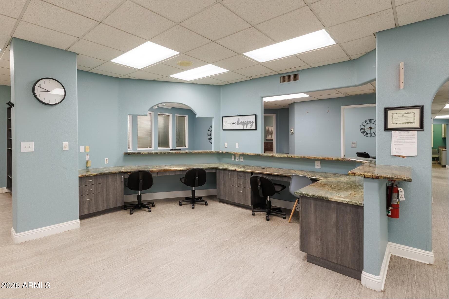 NORTHERN ESTATES - Commercial Lease