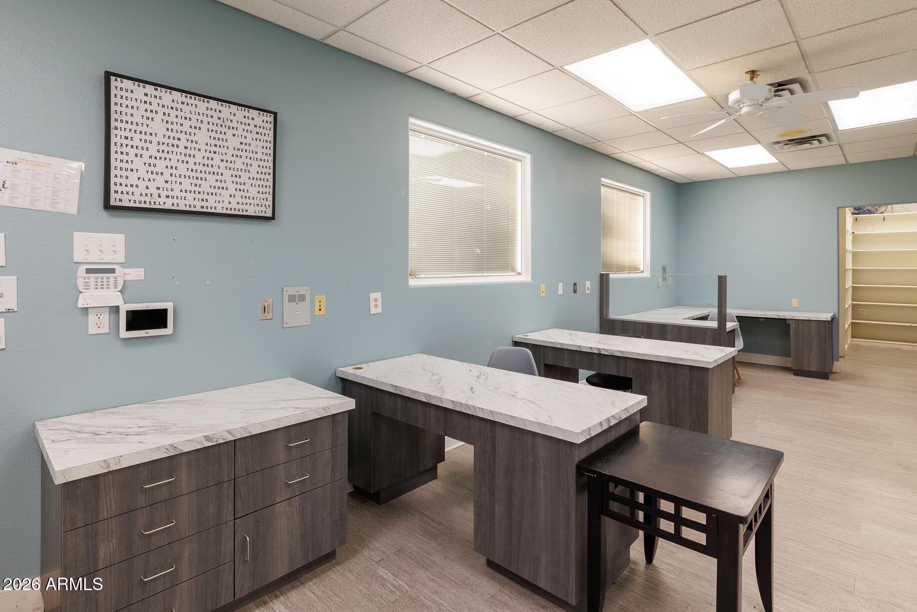 NORTHERN ESTATES - Commercial Lease