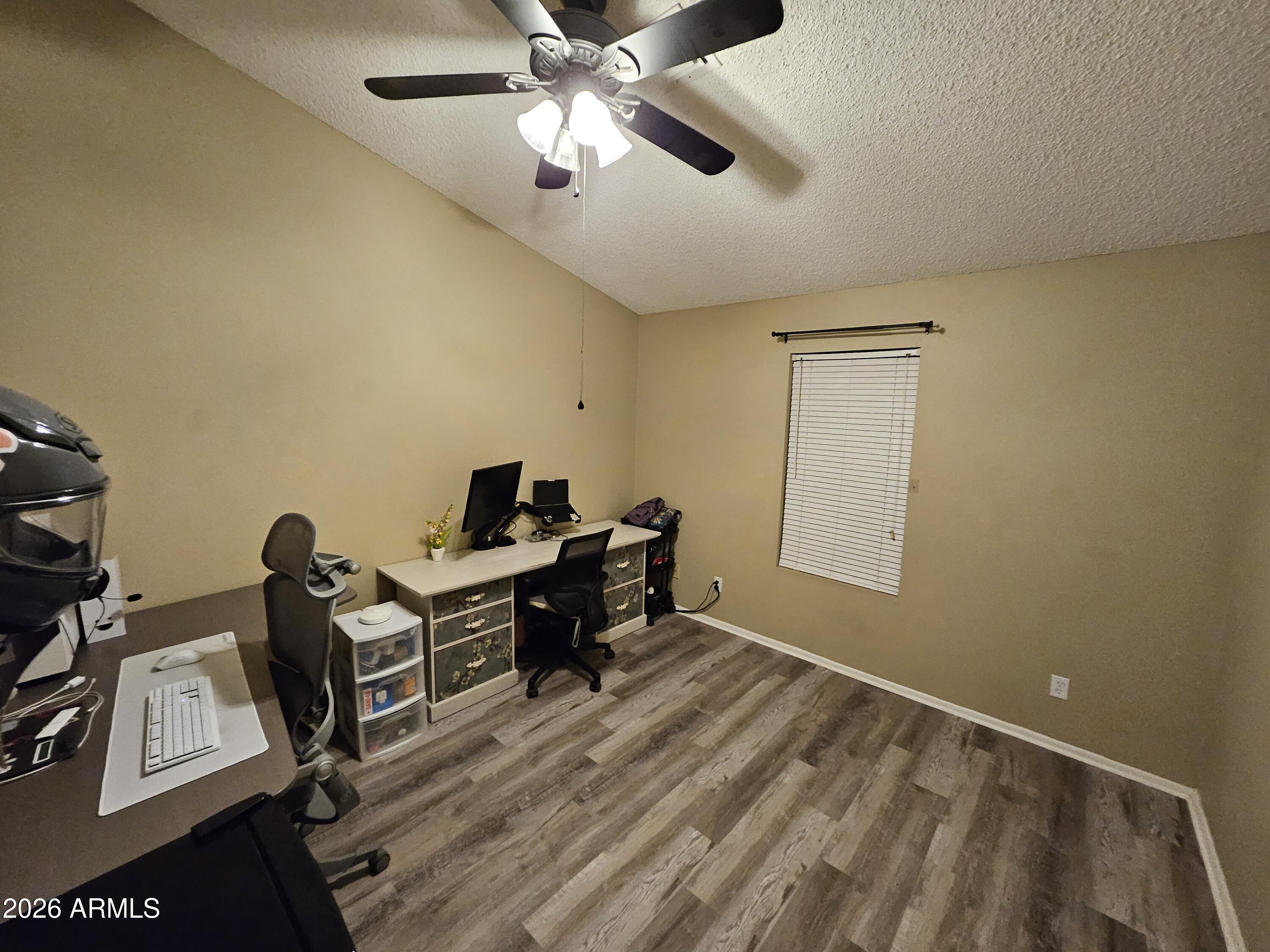 SUNSTONE 2 - Residential