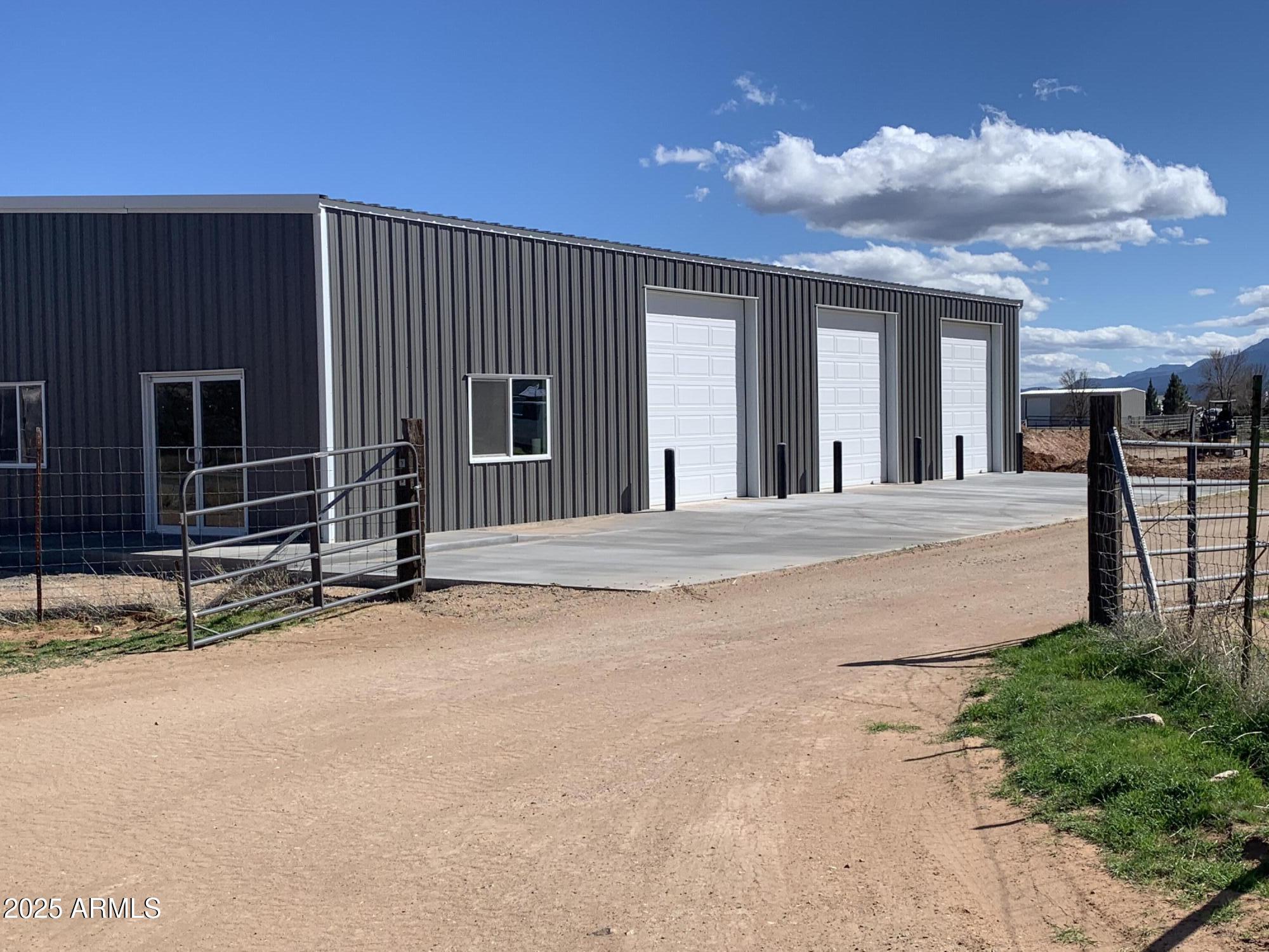 NORTHEAST INDUSTRIES COMMERCE PARK - Land