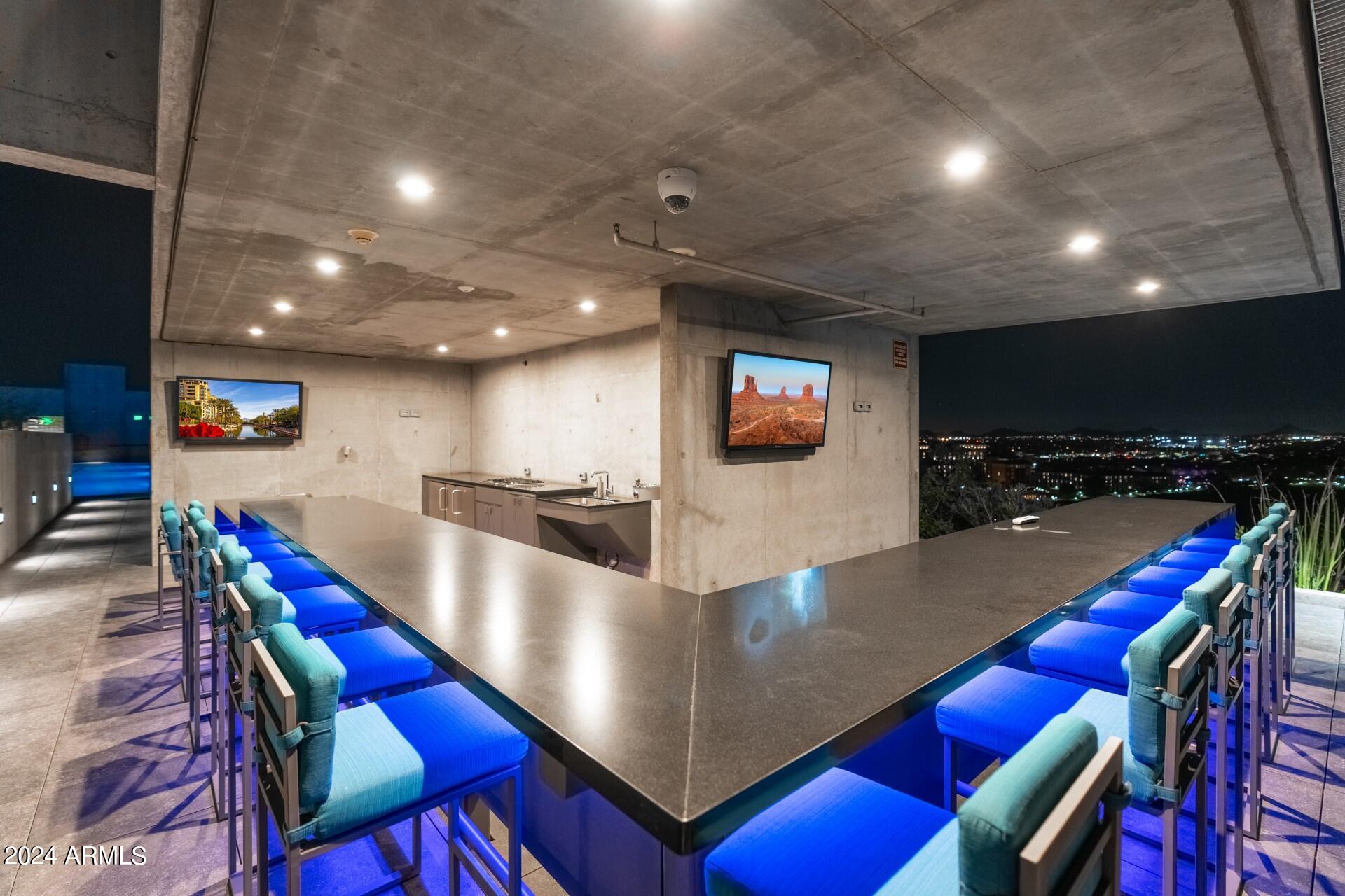 OPTIMA KIERLAND CENTER 7120 CONDOMINIUM 2ND AMD - Residential