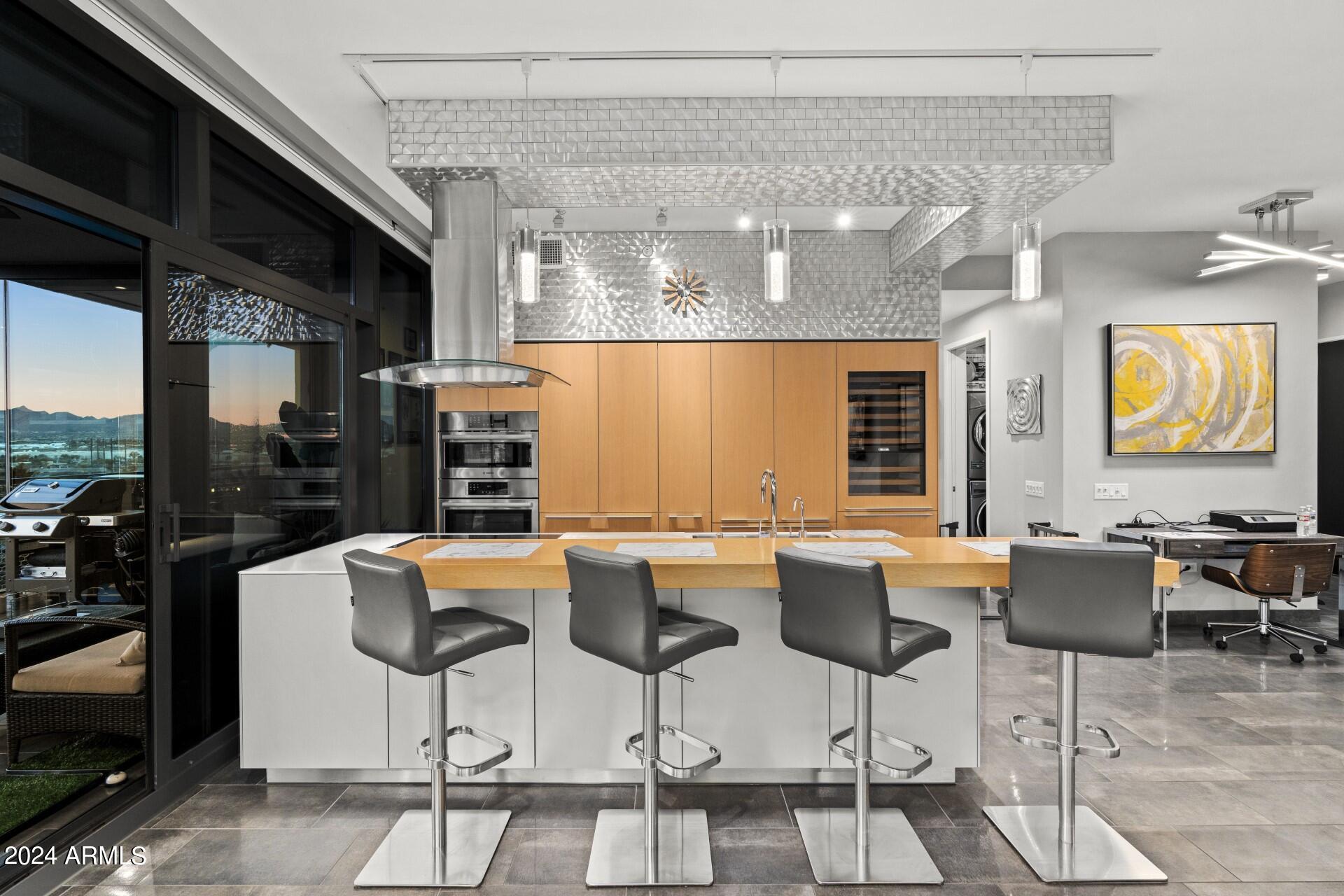 OPTIMA KIERLAND CENTER 7120 CONDOMINIUM 2ND AMD - Residential