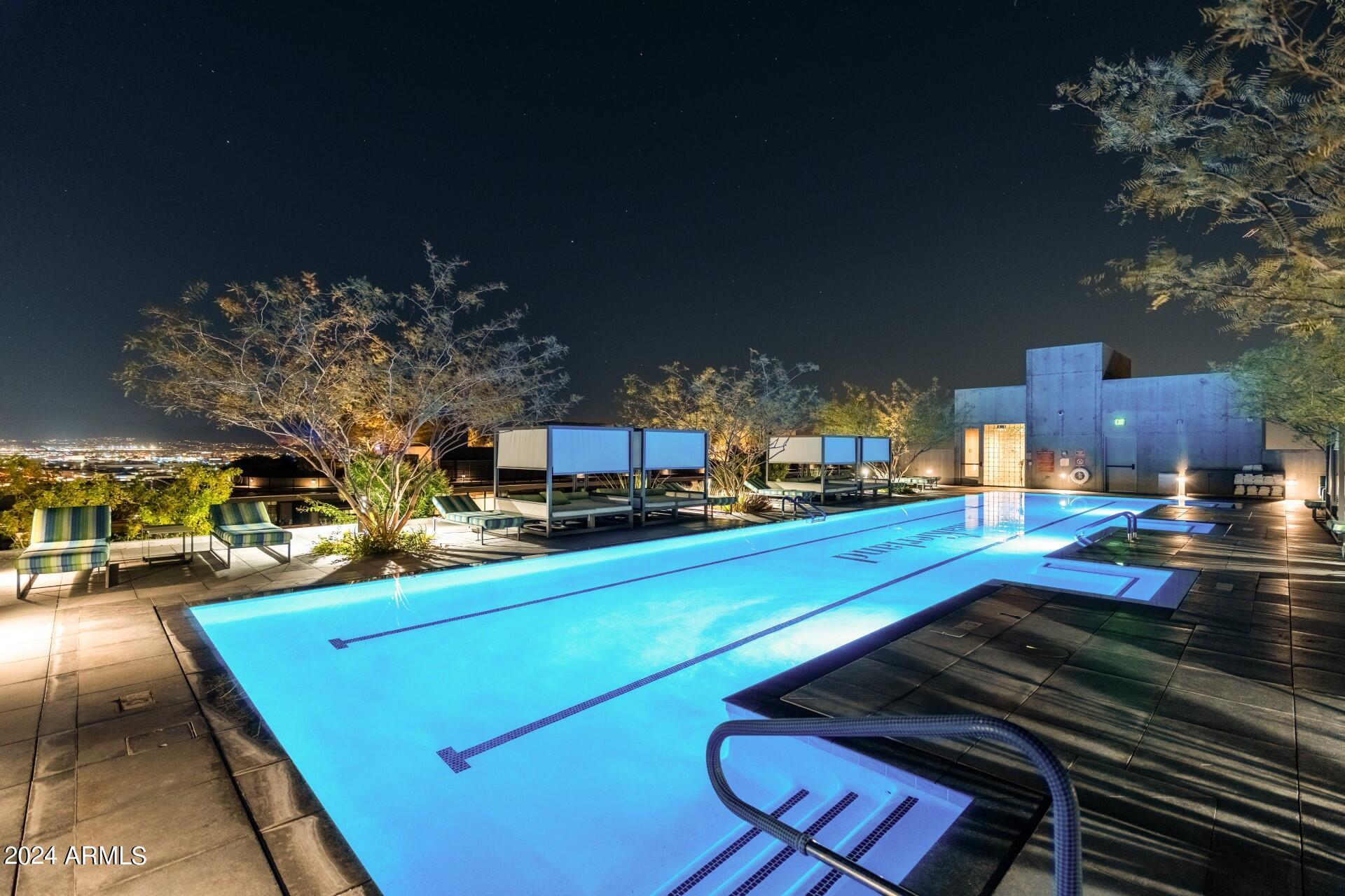 OPTIMA KIERLAND CENTER 7120 CONDOMINIUM 2ND AMD - Residential
