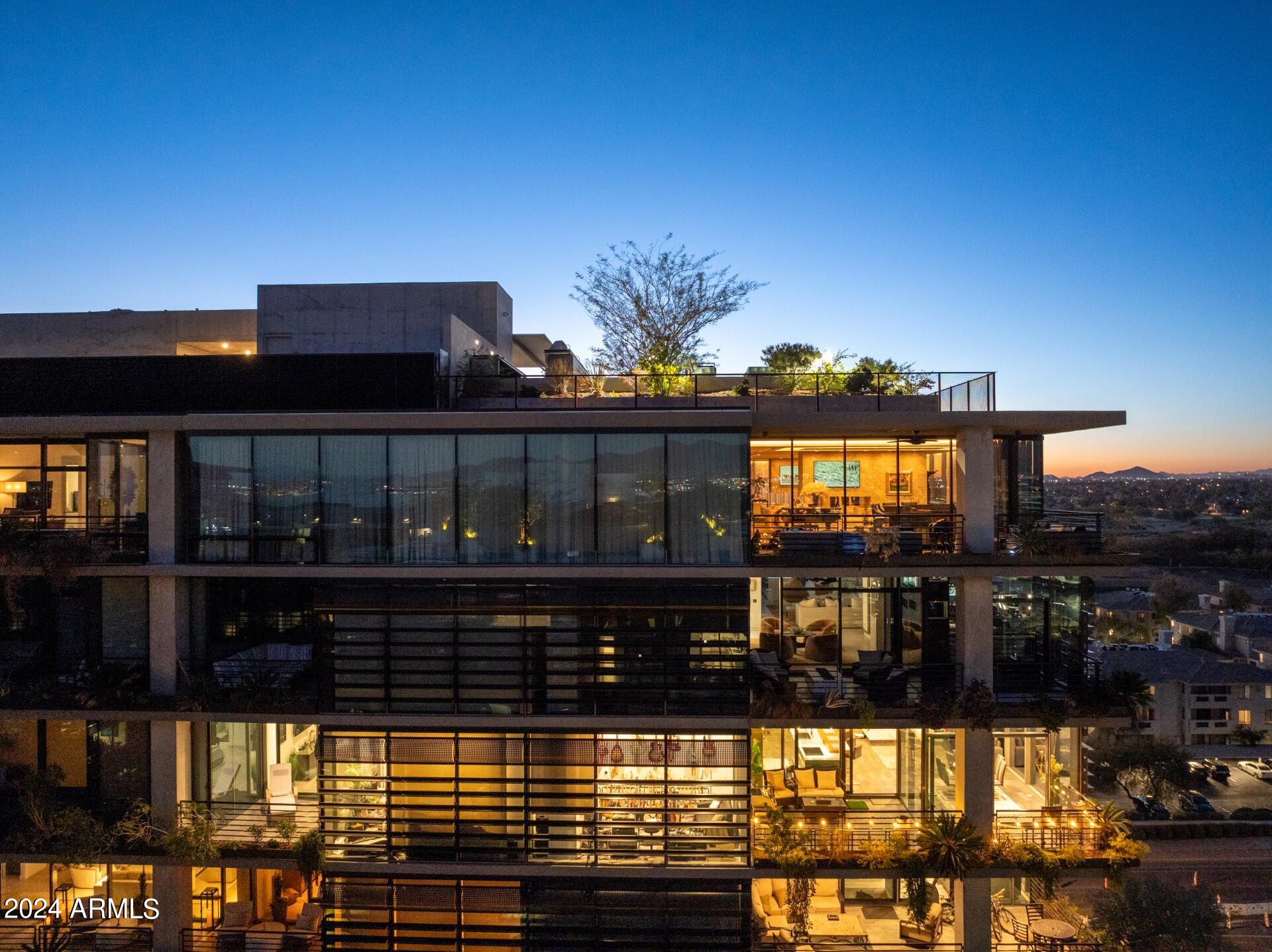OPTIMA KIERLAND CENTER 7120 CONDOMINIUM 2ND AMD - Residential