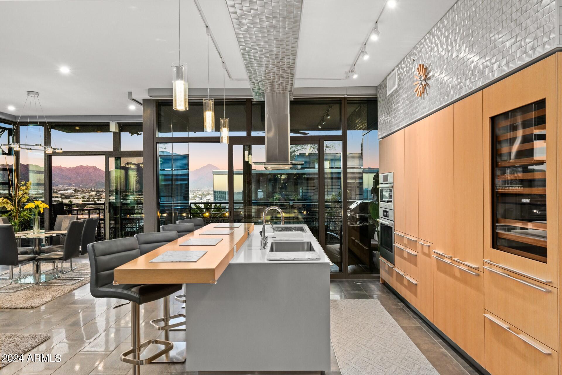 OPTIMA KIERLAND CENTER 7120 CONDOMINIUM 2ND AMD - Residential