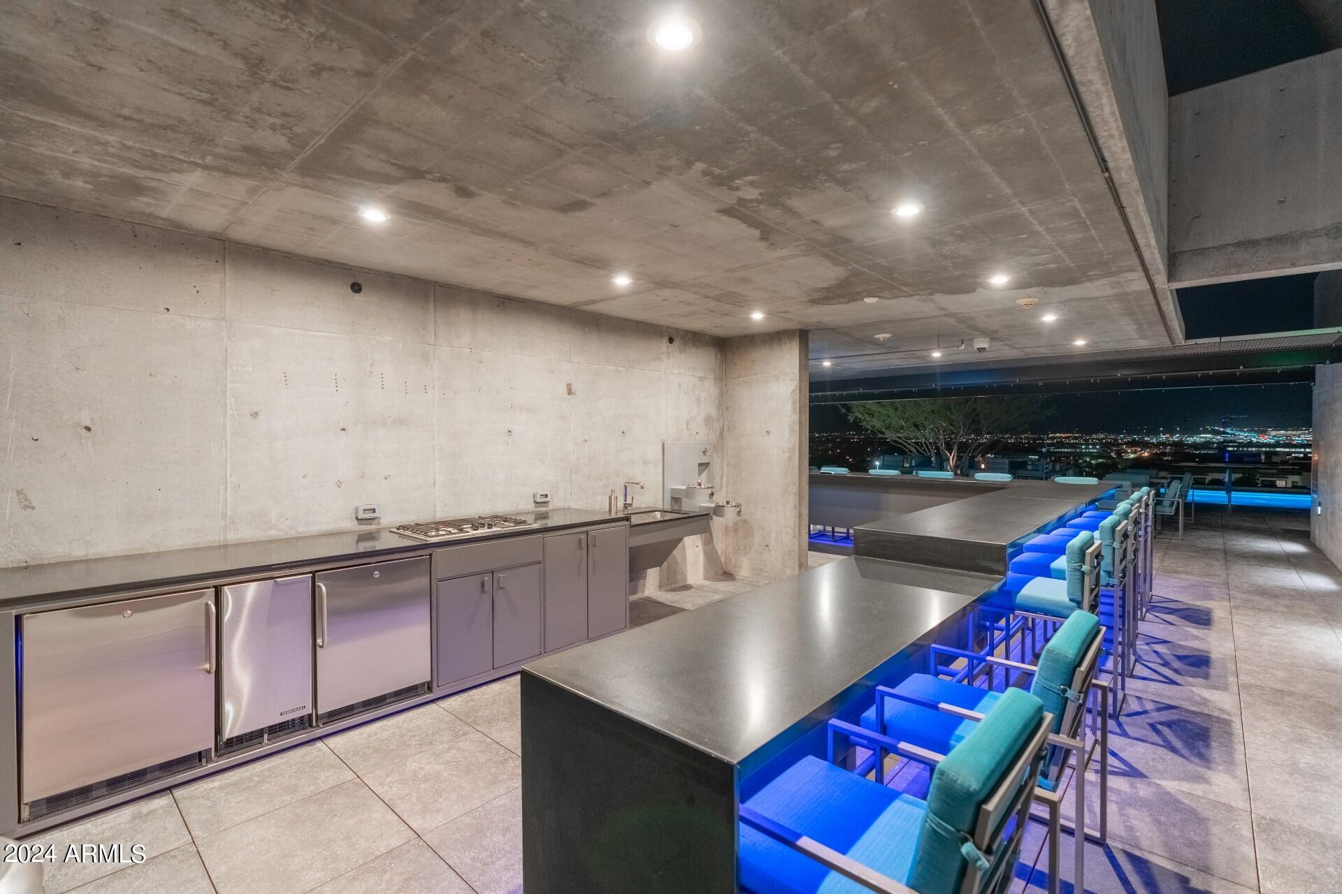 OPTIMA KIERLAND CENTER 7120 CONDOMINIUM 2ND AMD - Residential