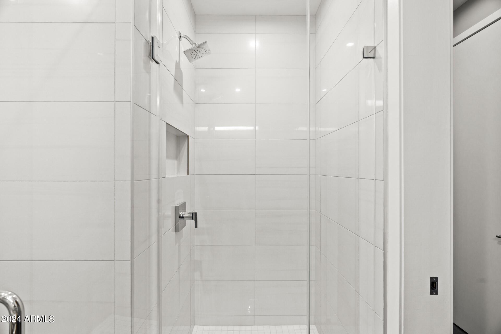 OPTIMA KIERLAND CENTER 7120 CONDOMINIUM 2ND AMD - Residential