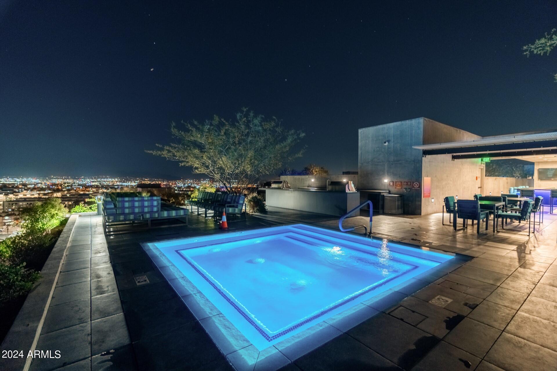 OPTIMA KIERLAND CENTER 7120 CONDOMINIUM 2ND AMD - Residential