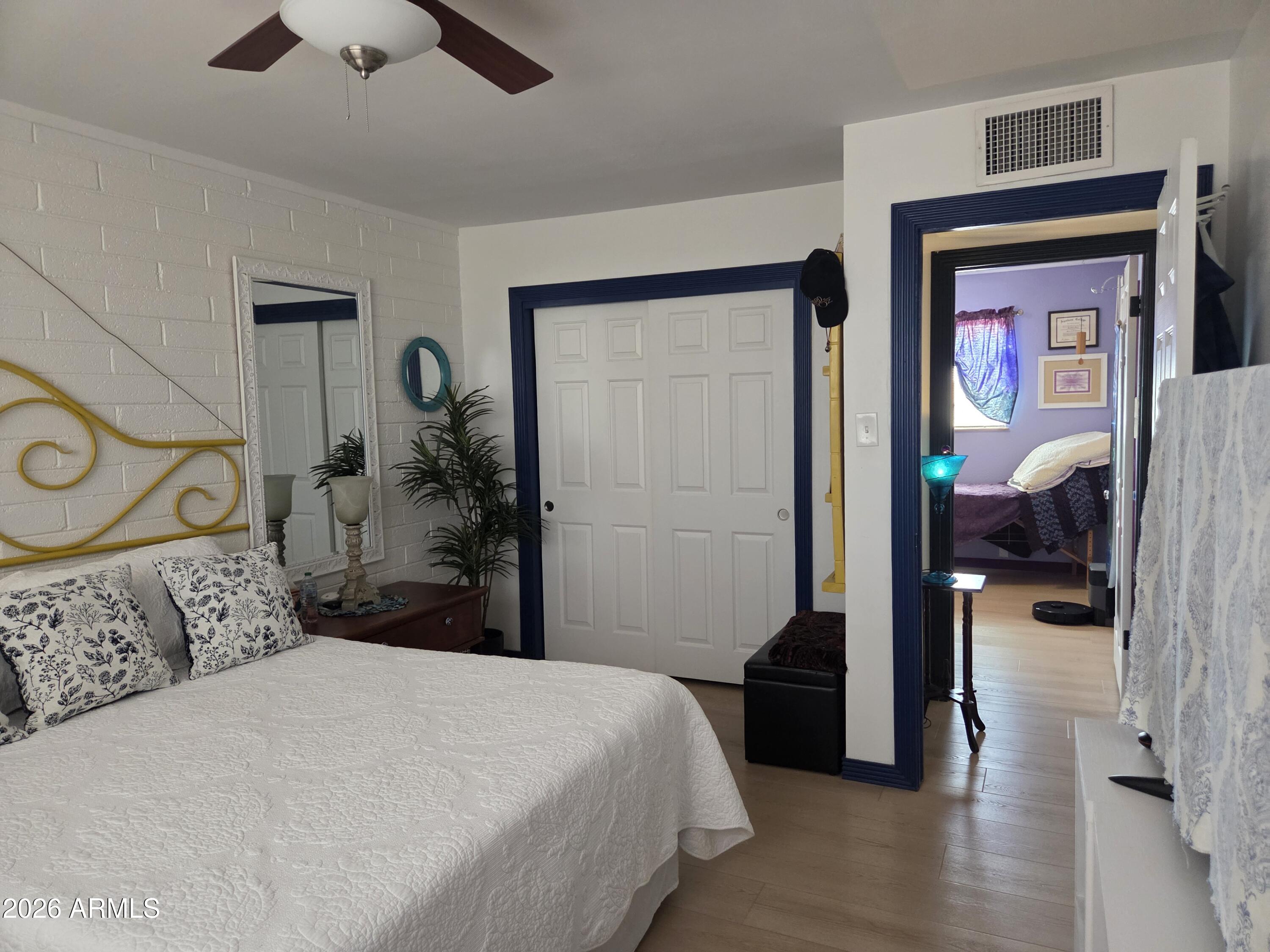 MOUNTAIN VIEW - Residential