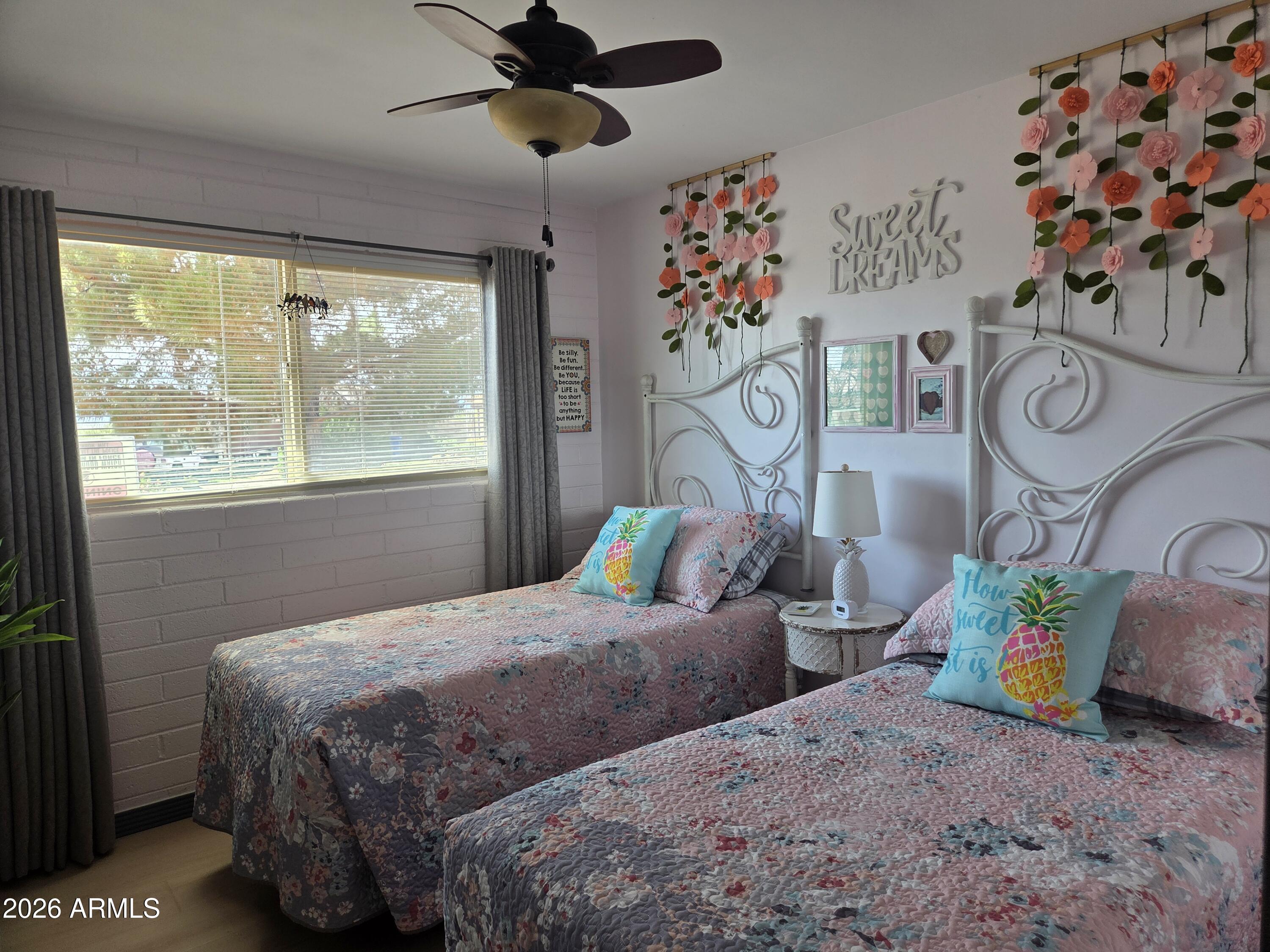 MOUNTAIN VIEW - Residential