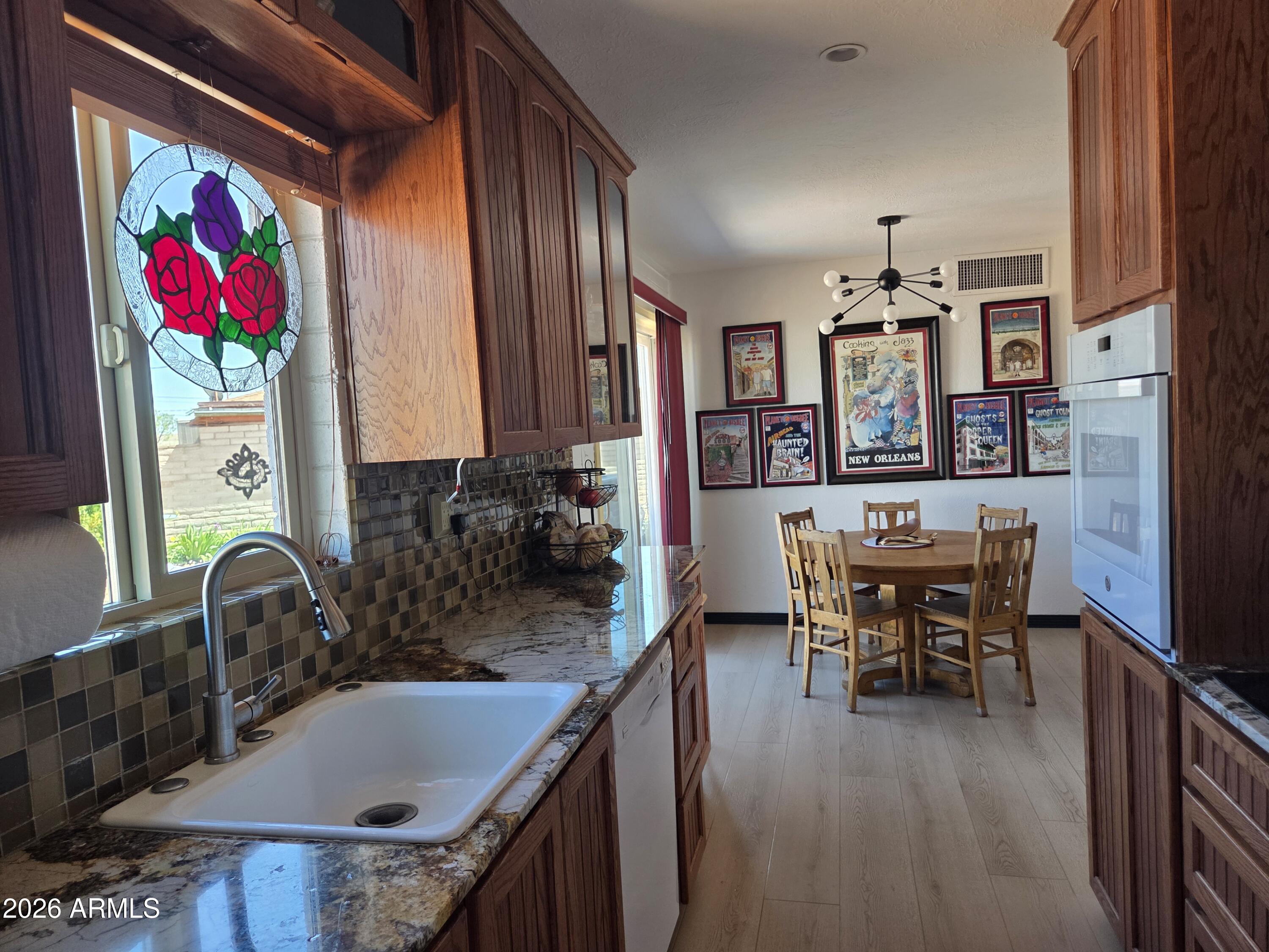 MOUNTAIN VIEW - Residential