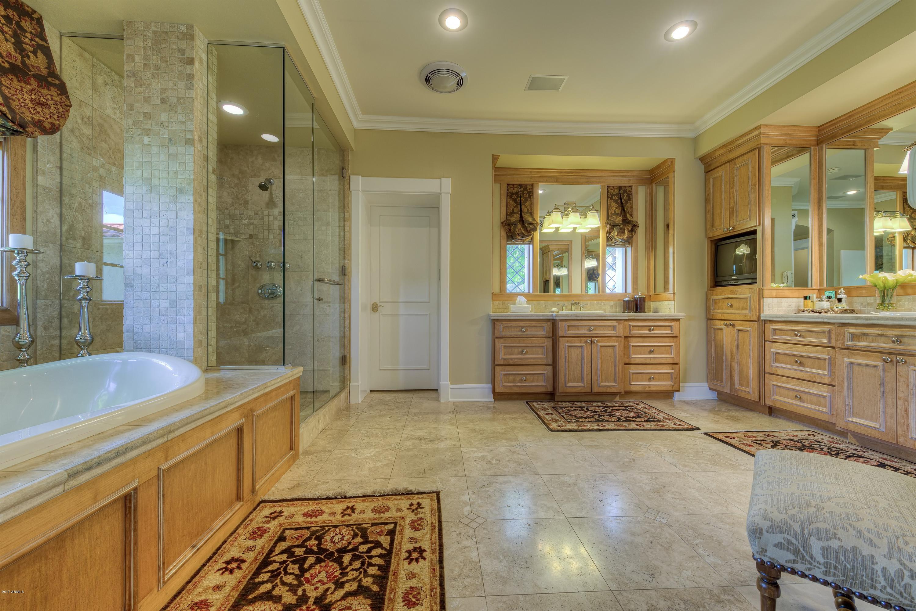 Gilbert Manor Lot 1 - Residential