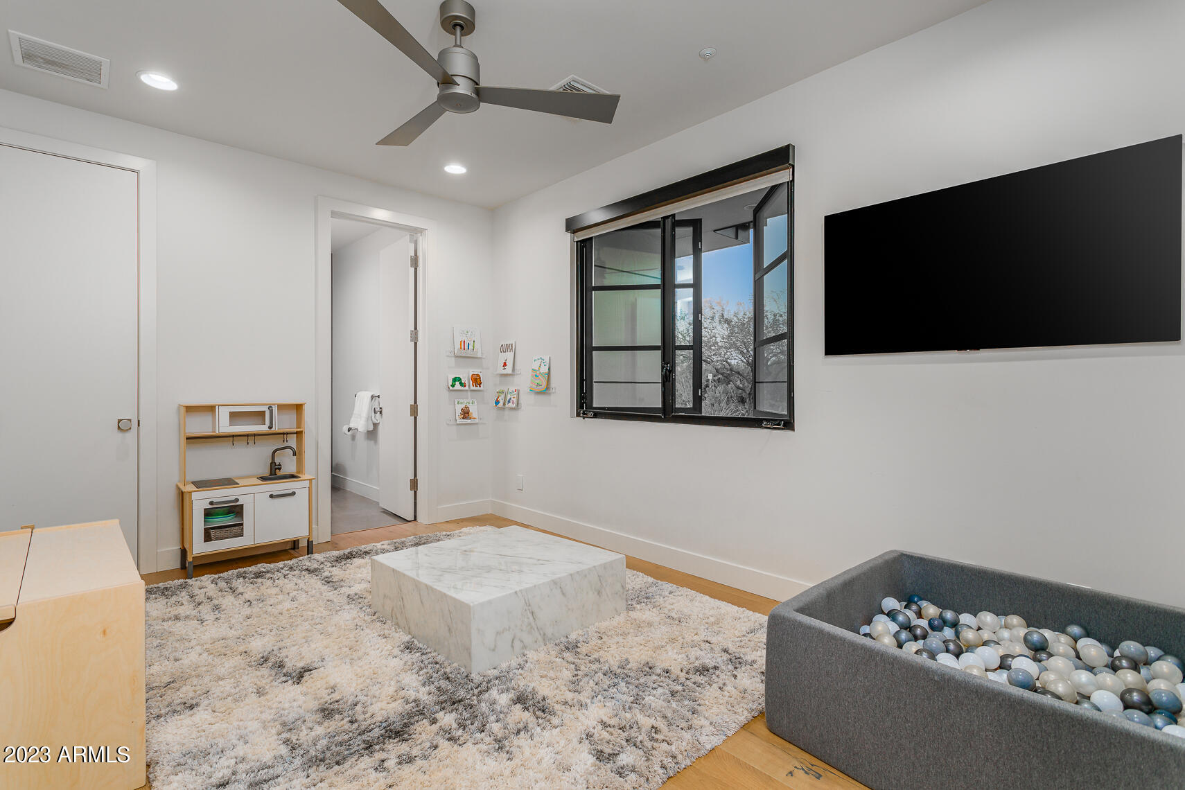 STARLIGHT GARDENS - Residential