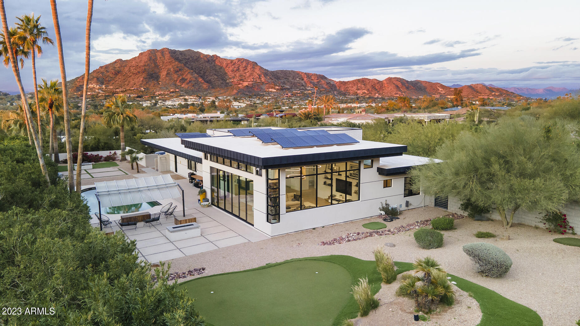 STARLIGHT GARDENS - Residential