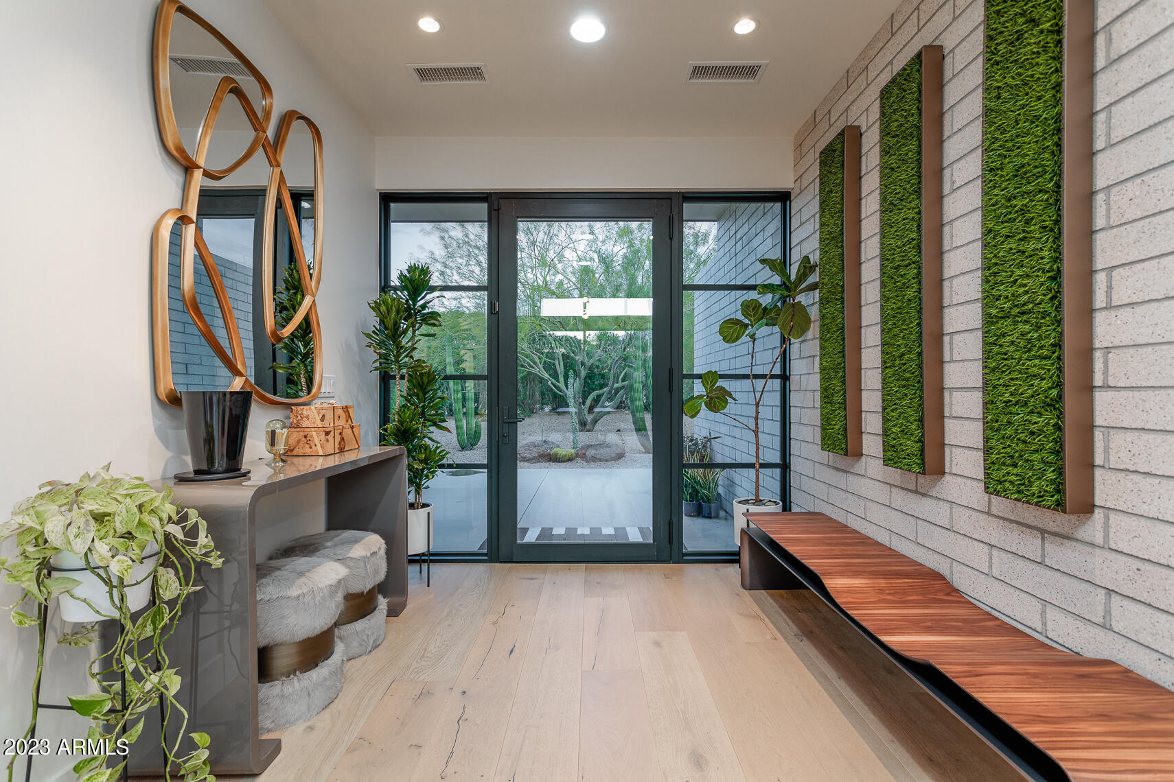 STARLIGHT GARDENS - Residential
