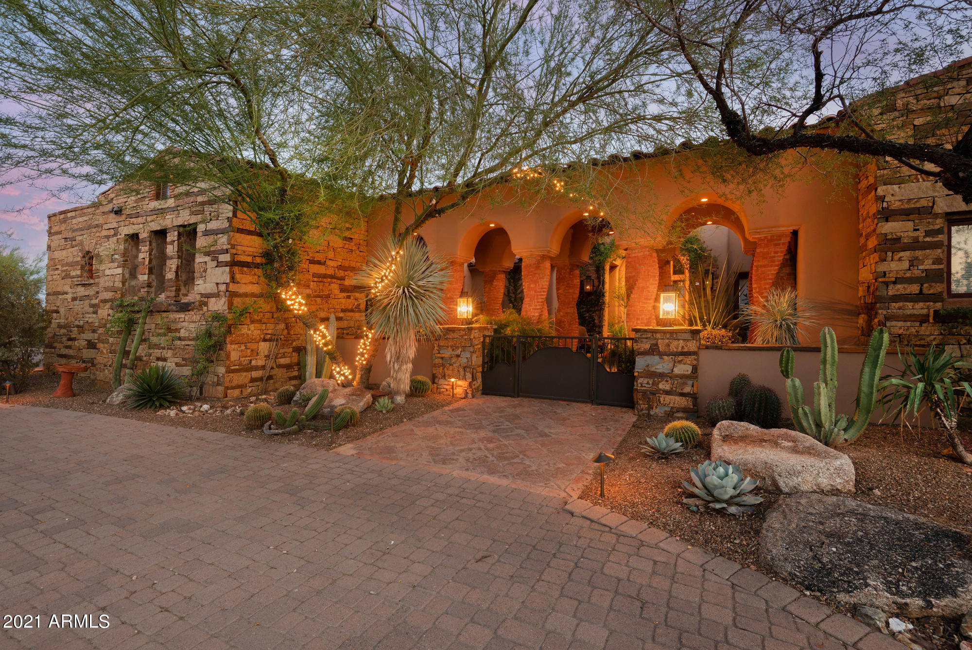 The Goldie Brown Pinnacle Peak Ranch - Residential