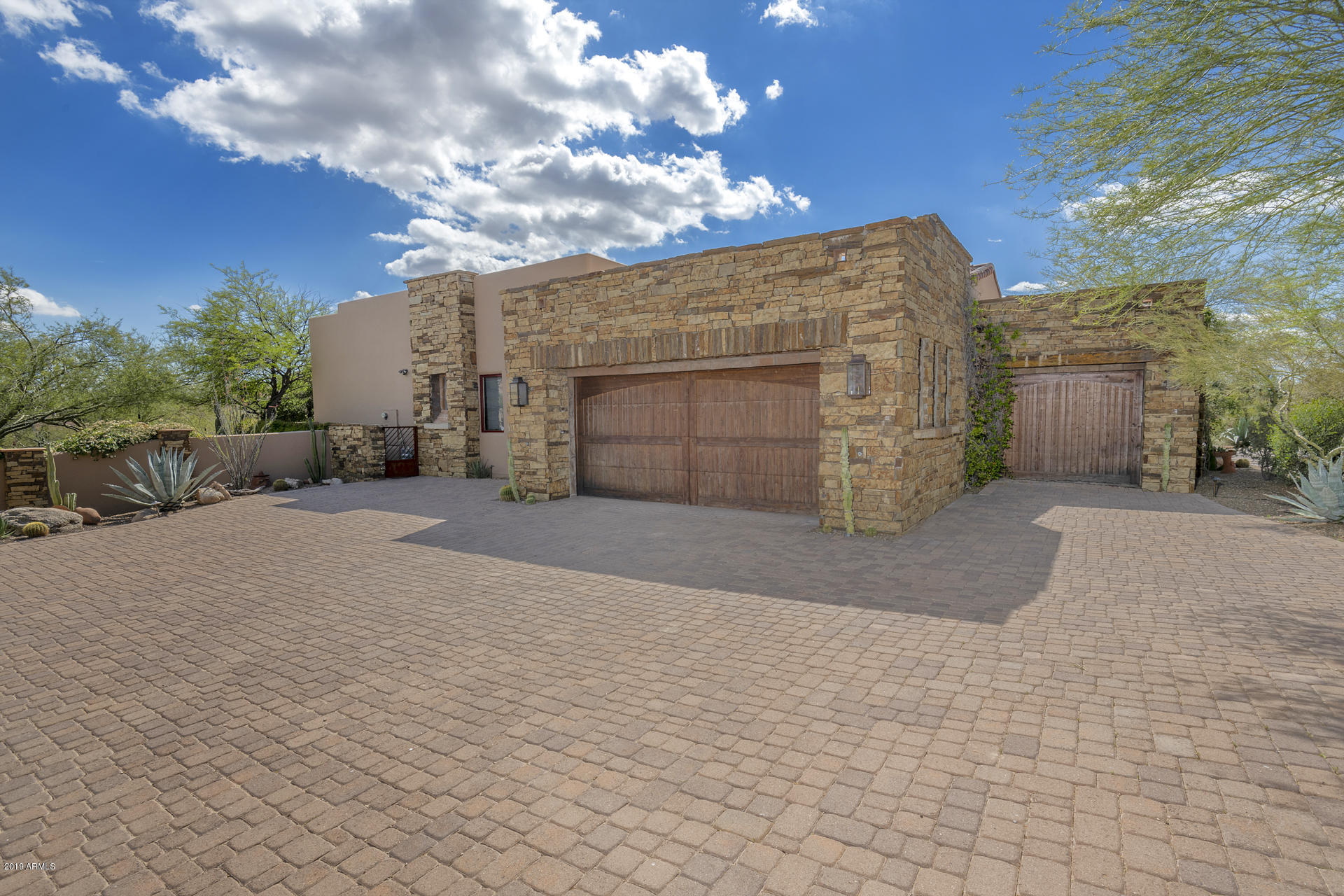 The Goldie Brown Pinnacle Peak Ranch - Residential