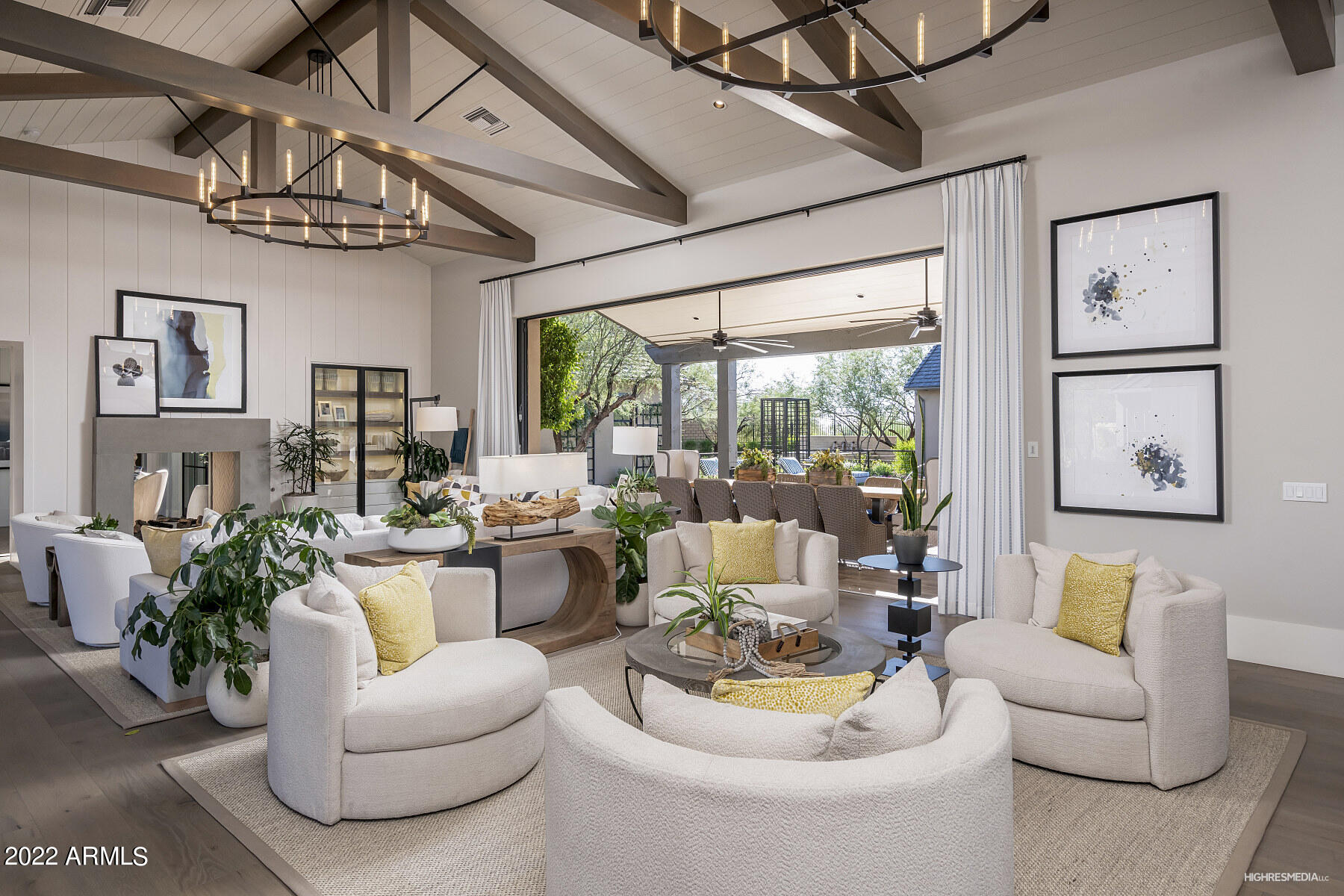 BRONCO ESTATES - Residential