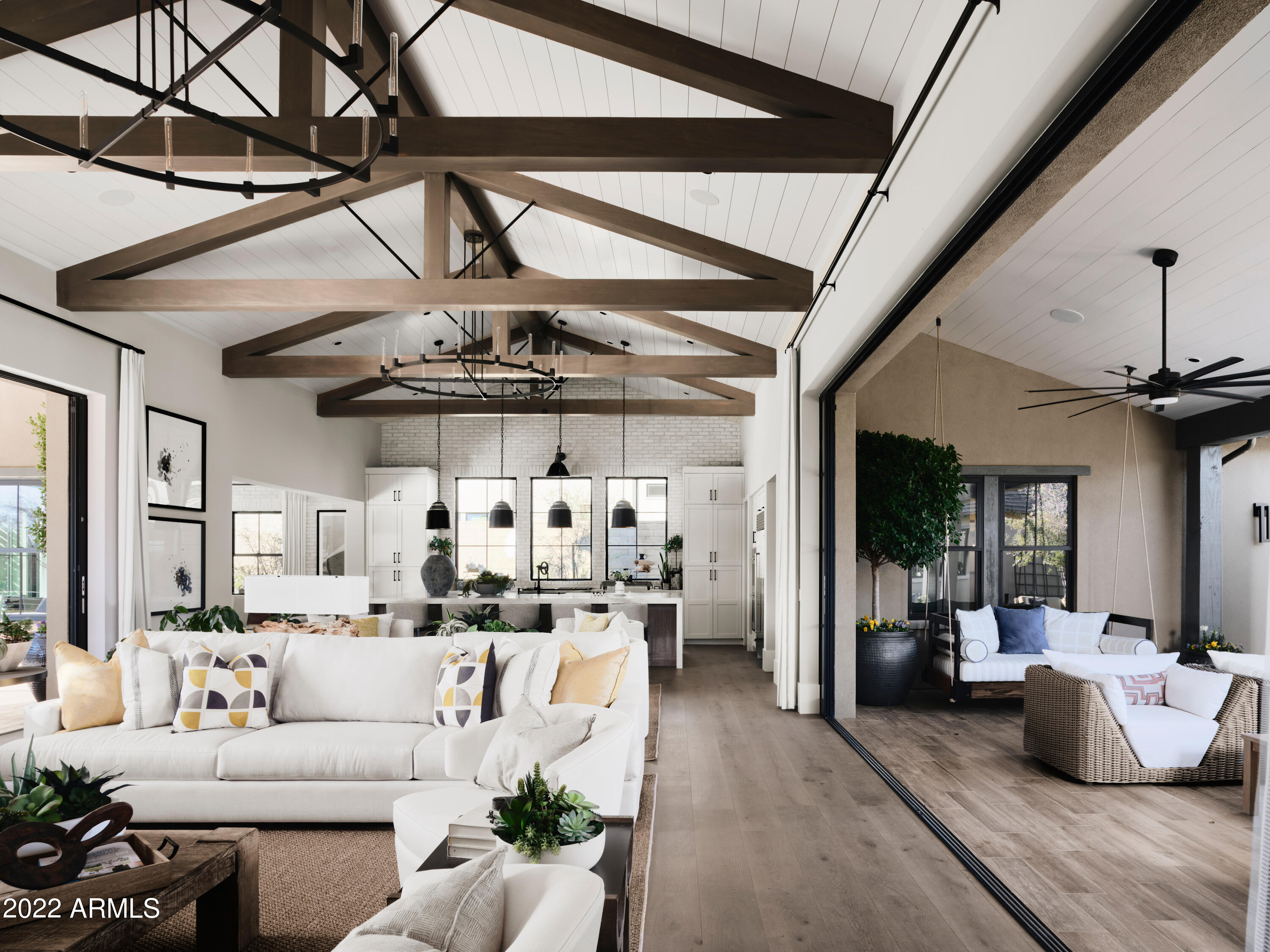 BRONCO ESTATES - Residential