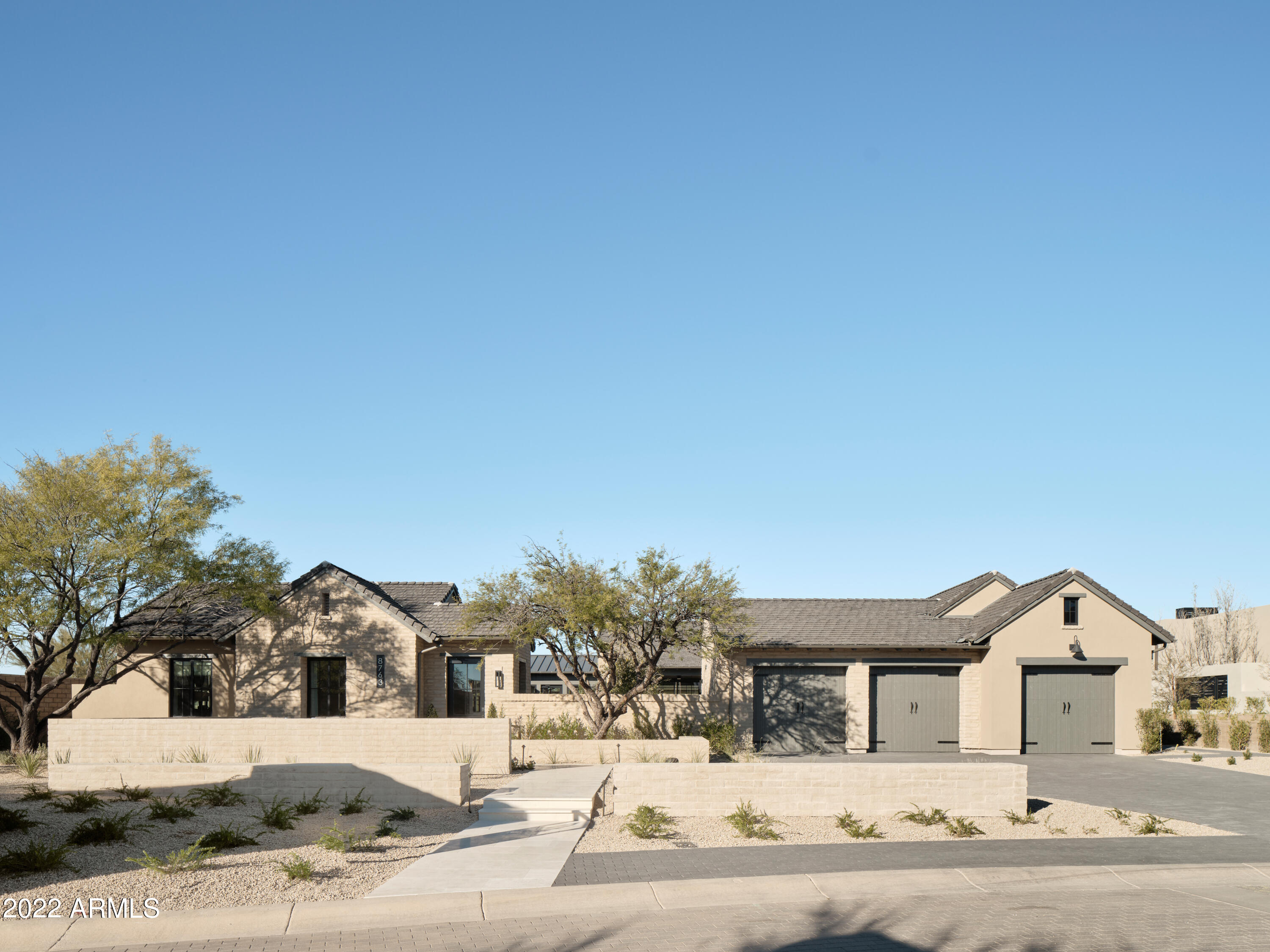 BRONCO ESTATES - Residential