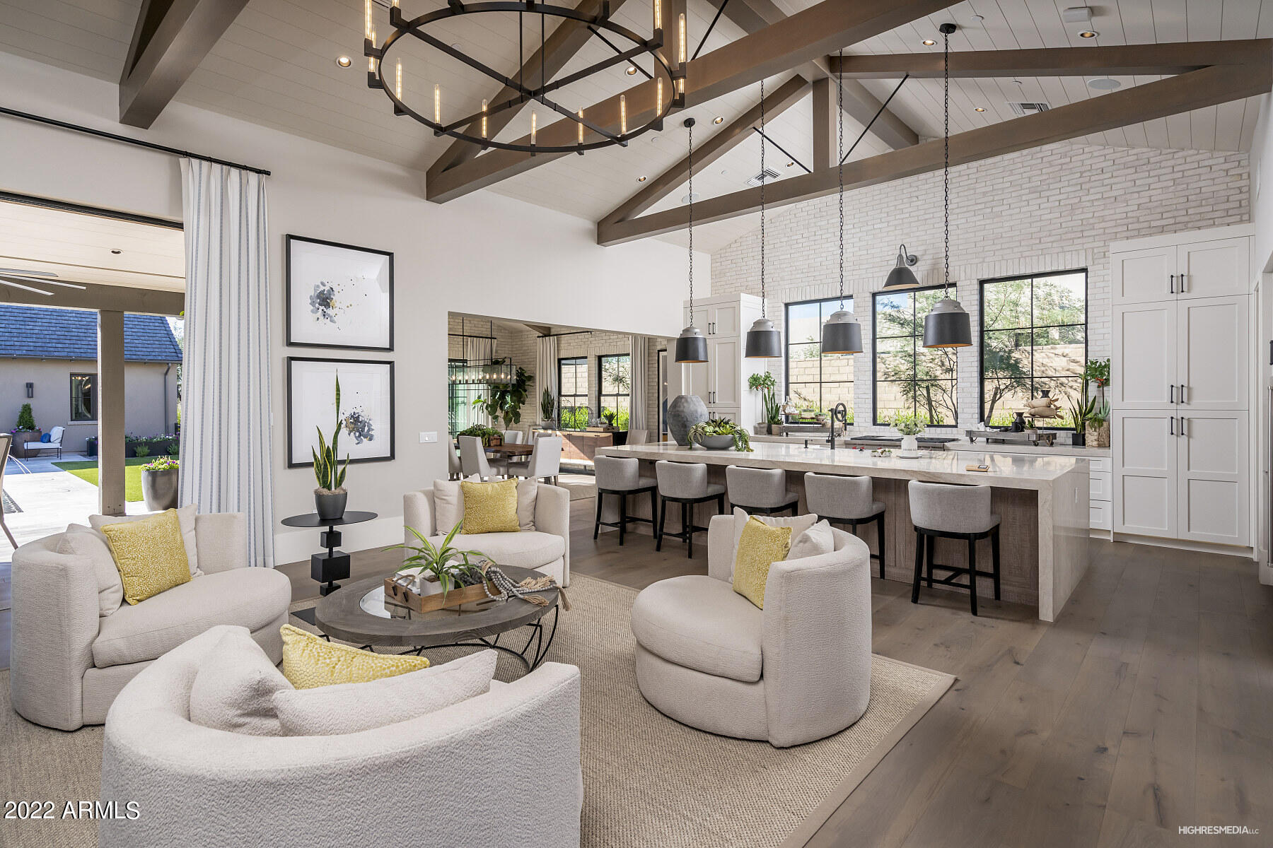 BRONCO ESTATES - Residential