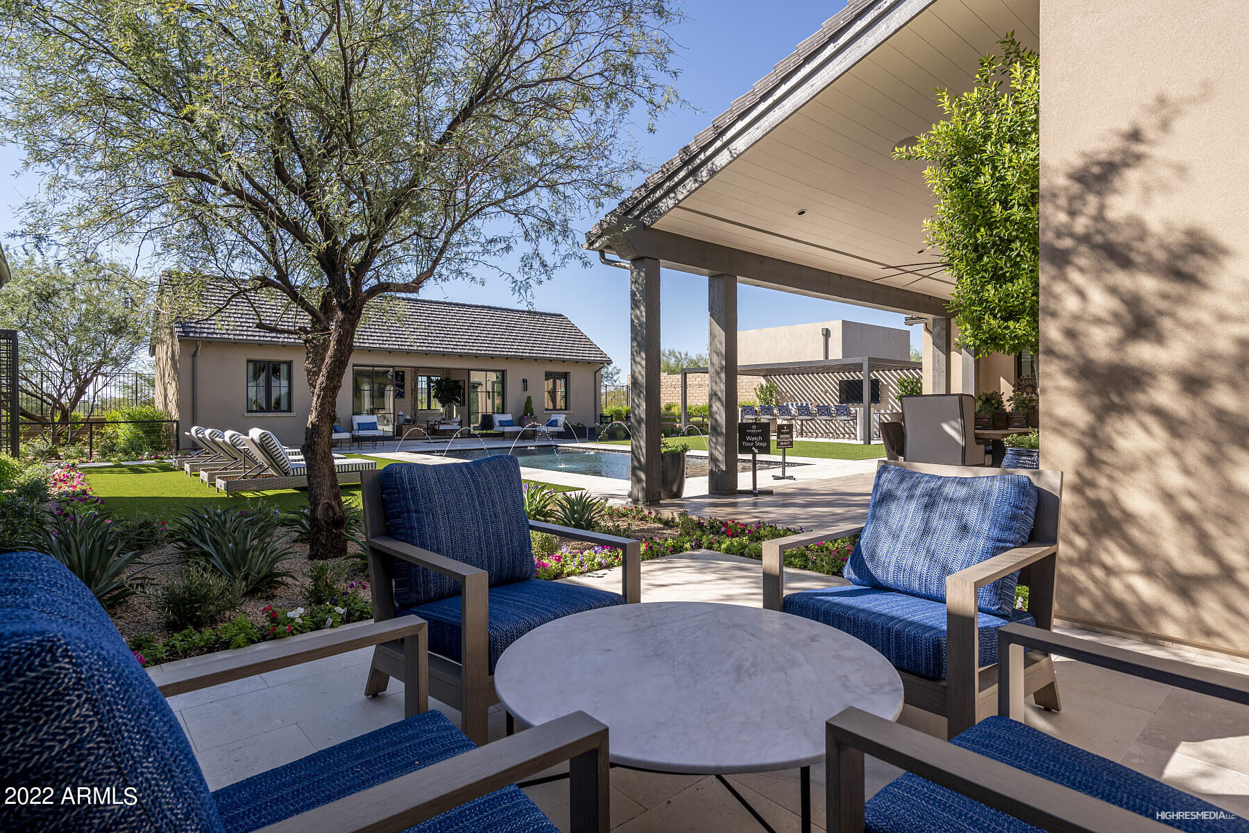 BRONCO ESTATES - Residential