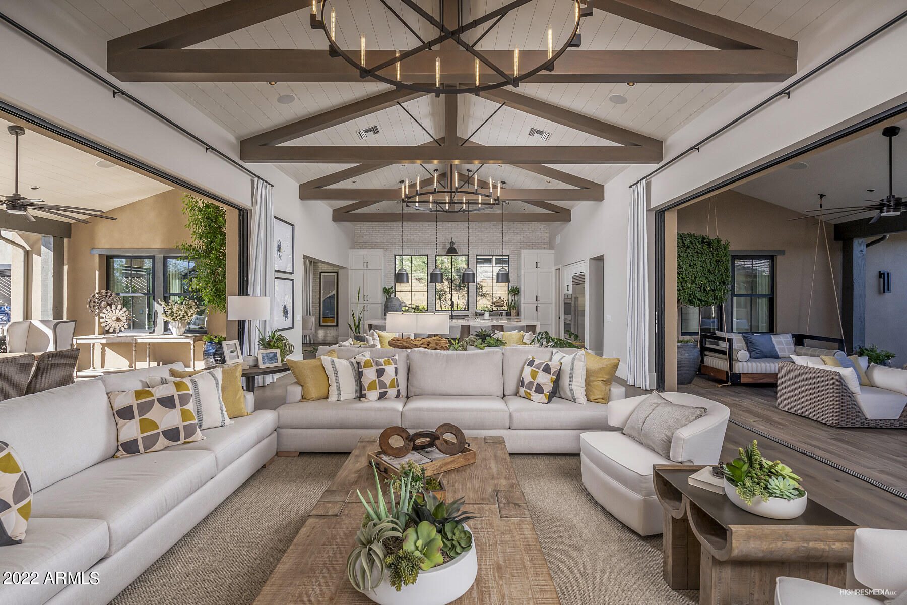 BRONCO ESTATES - Residential