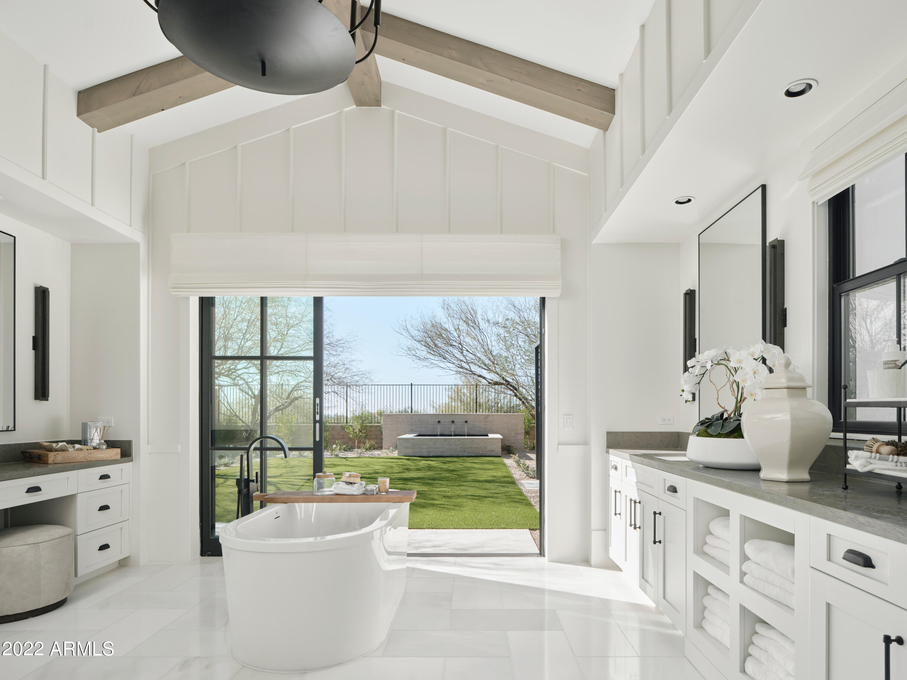 BRONCO ESTATES - Residential