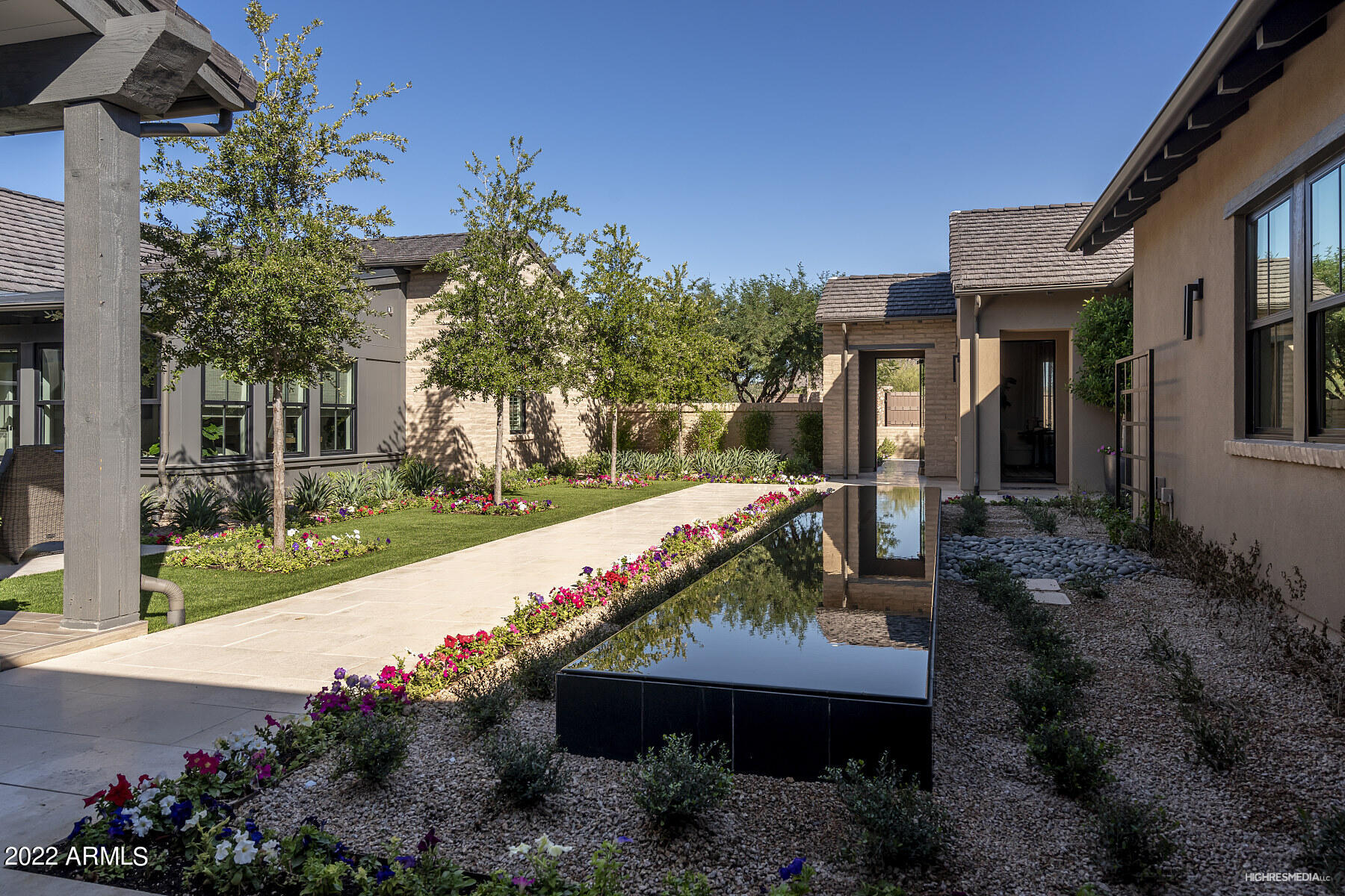 BRONCO ESTATES - Residential