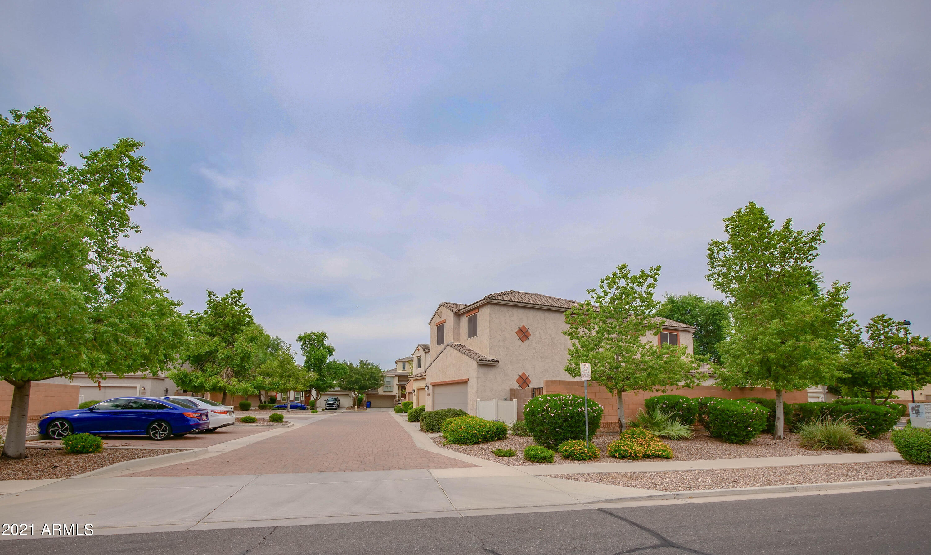 WILLOWS at Gilbert - Residential Lease