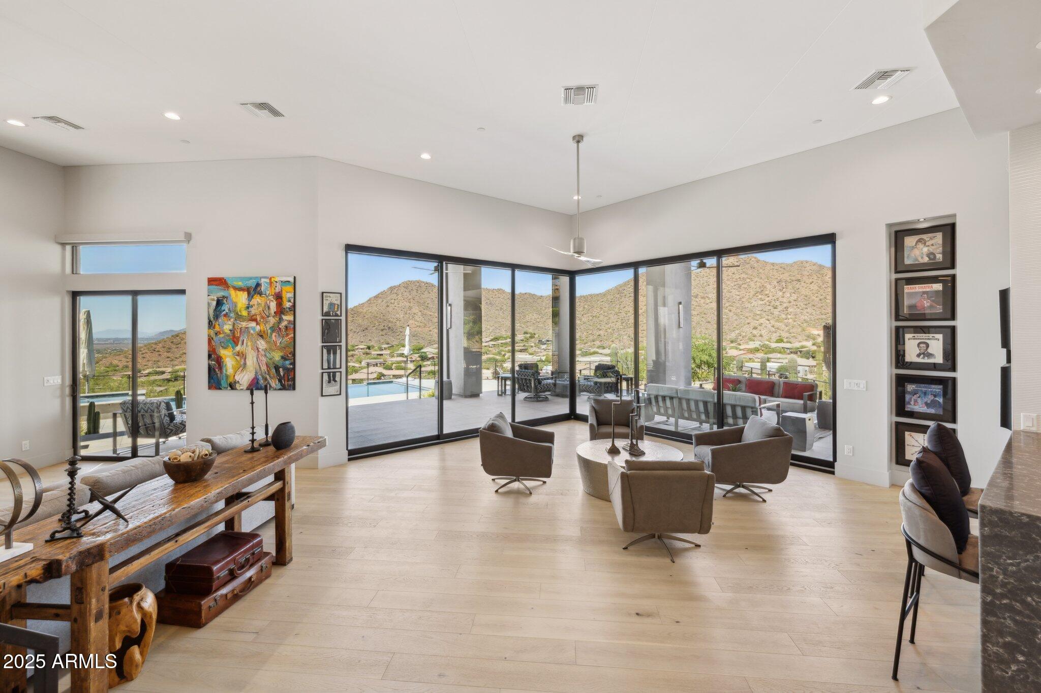 EAGLE RIDGE AT FOUNTAIN HILLS - Residential