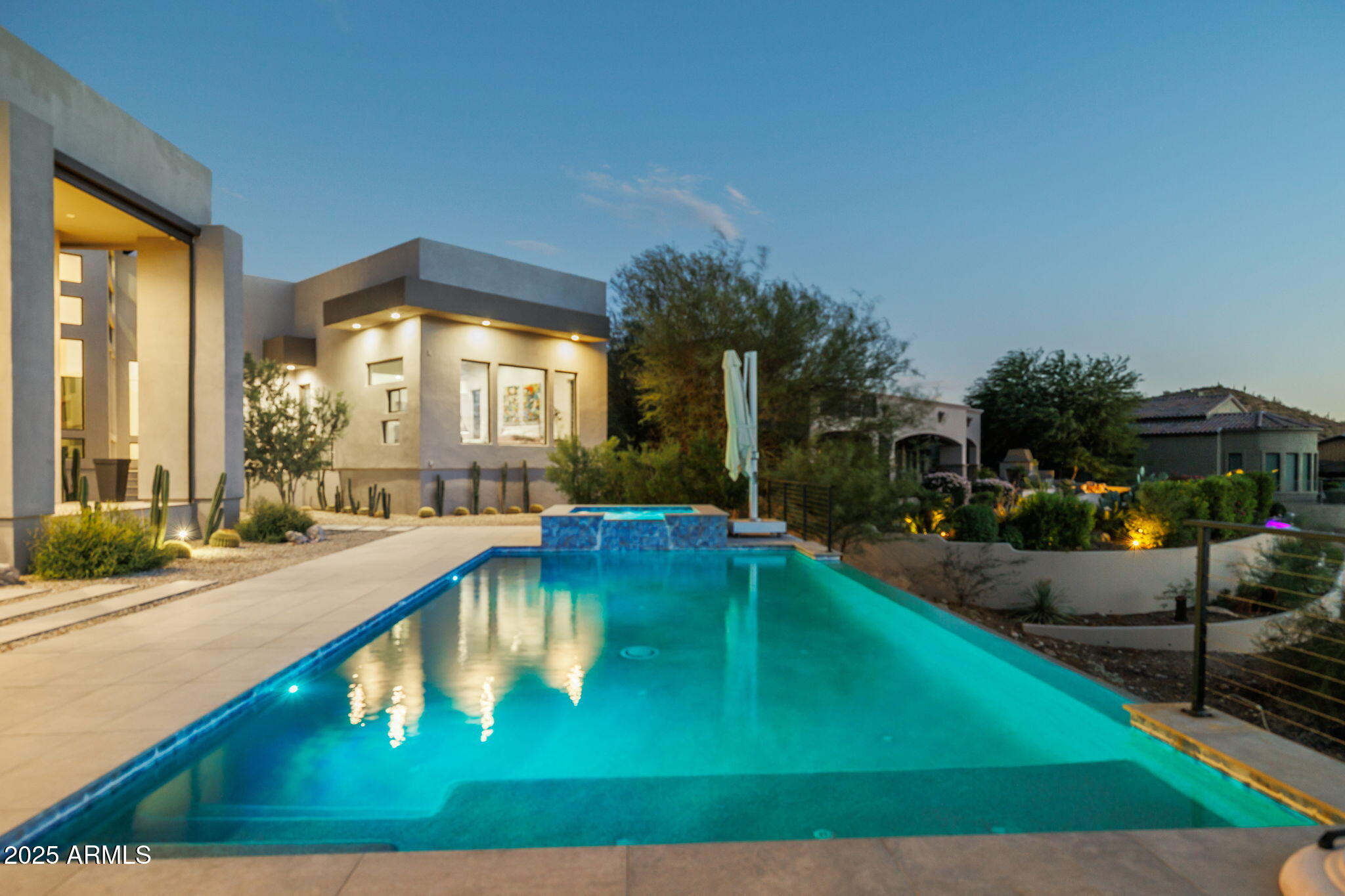 EAGLE RIDGE AT FOUNTAIN HILLS - Residential