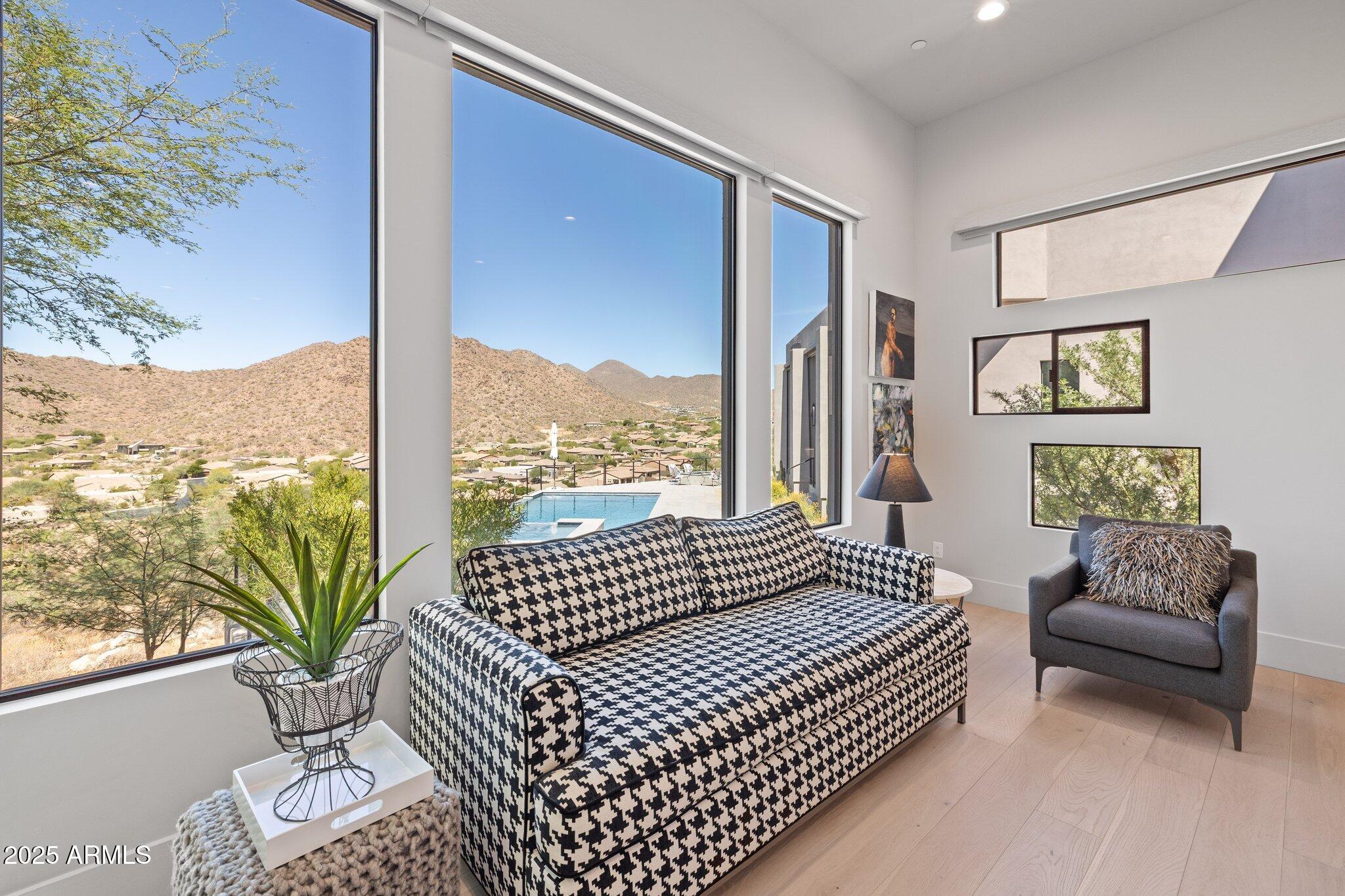 EAGLE RIDGE AT FOUNTAIN HILLS - Residential