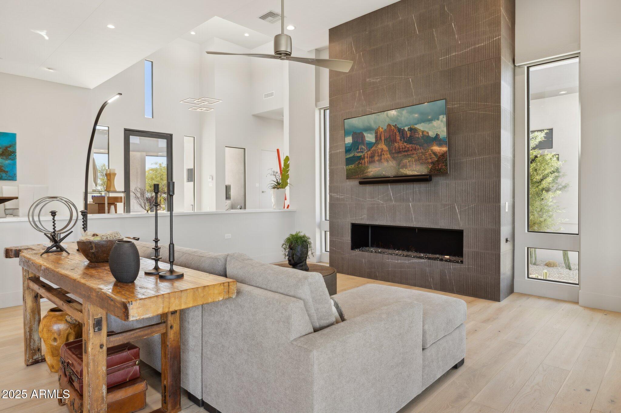 EAGLE RIDGE AT FOUNTAIN HILLS - Residential