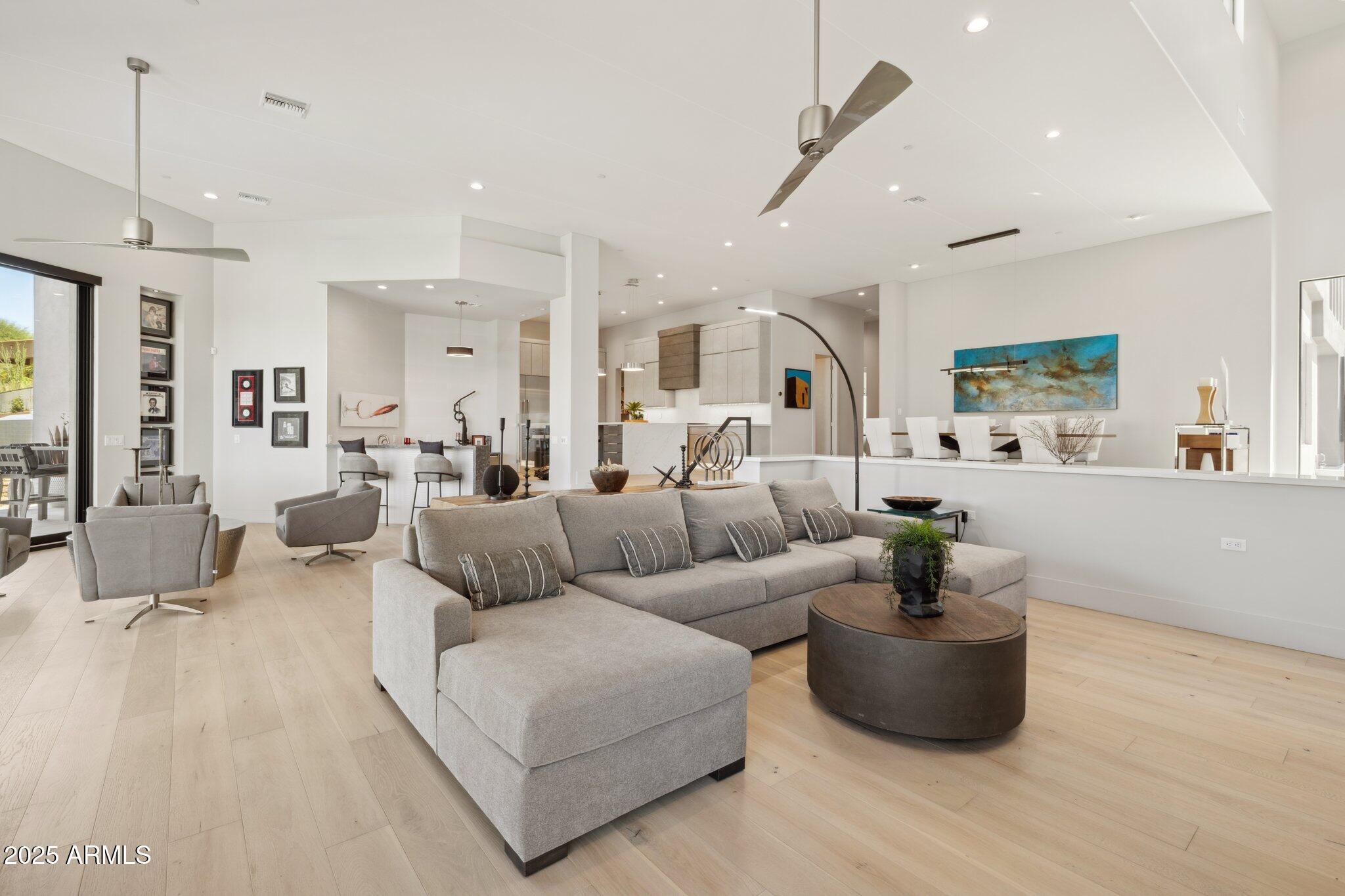 EAGLE RIDGE AT FOUNTAIN HILLS - Residential