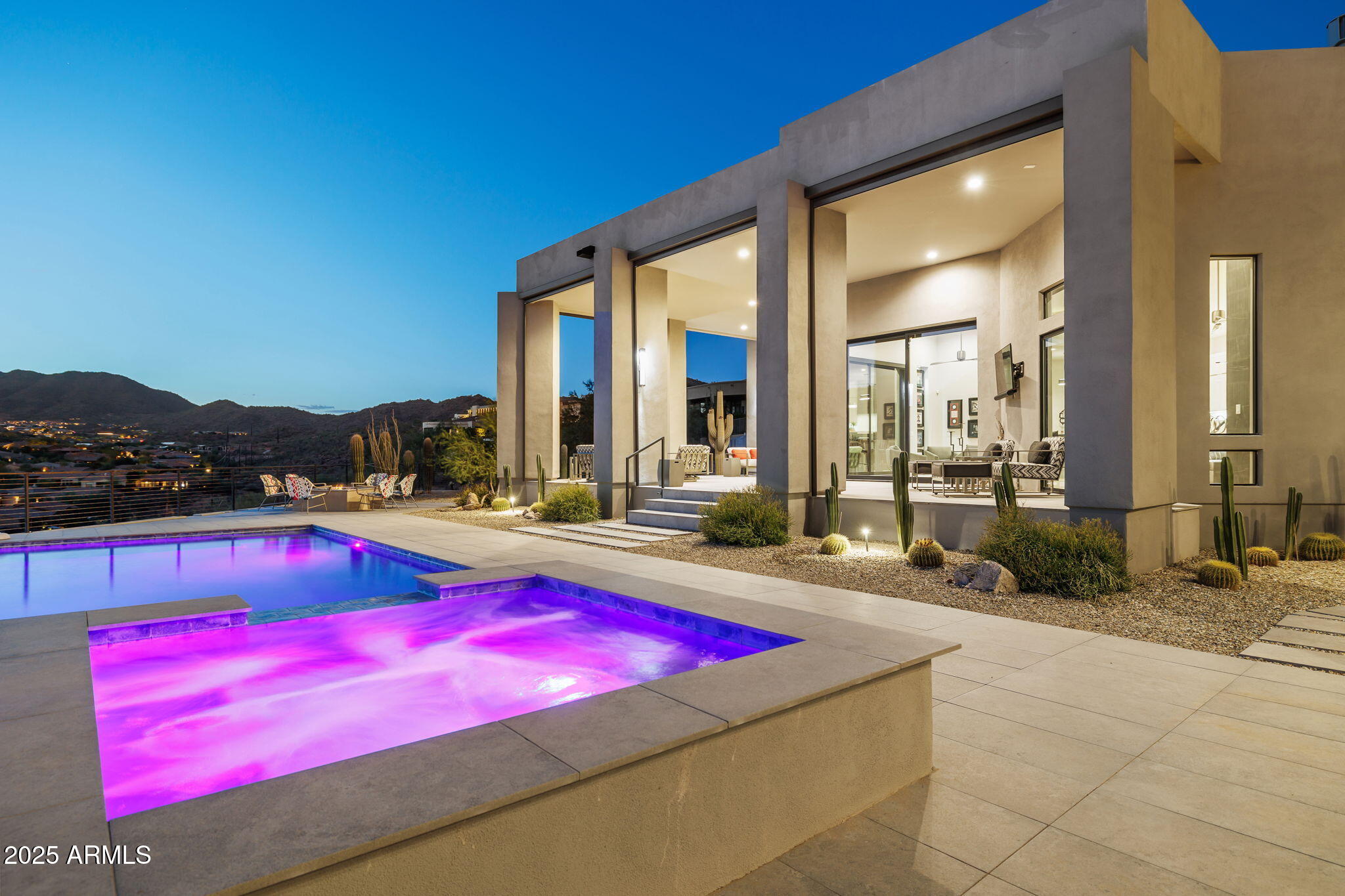 EAGLE RIDGE AT FOUNTAIN HILLS - Residential