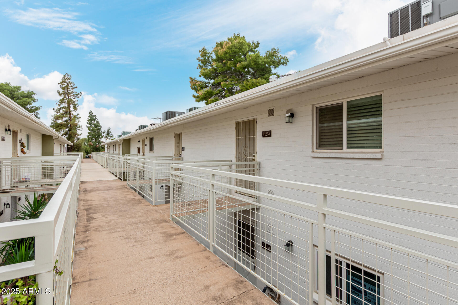 SCOTTSDALE EAST - Residential