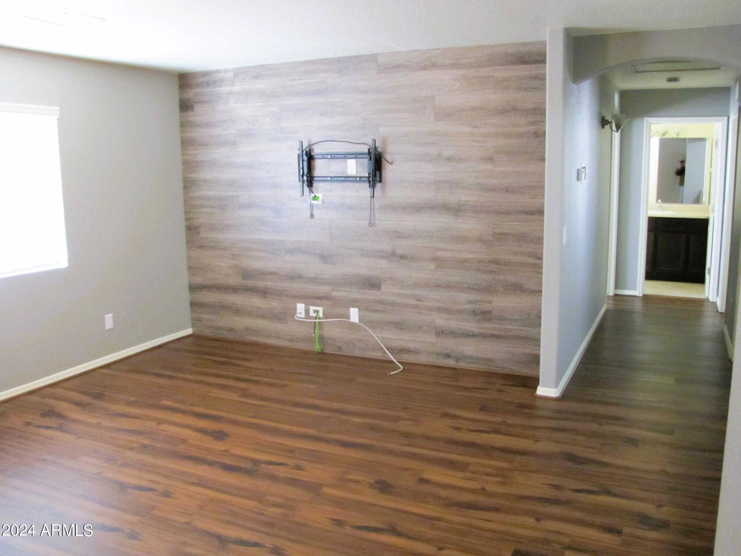 SUMMIT HEIGHTS - Residential Lease