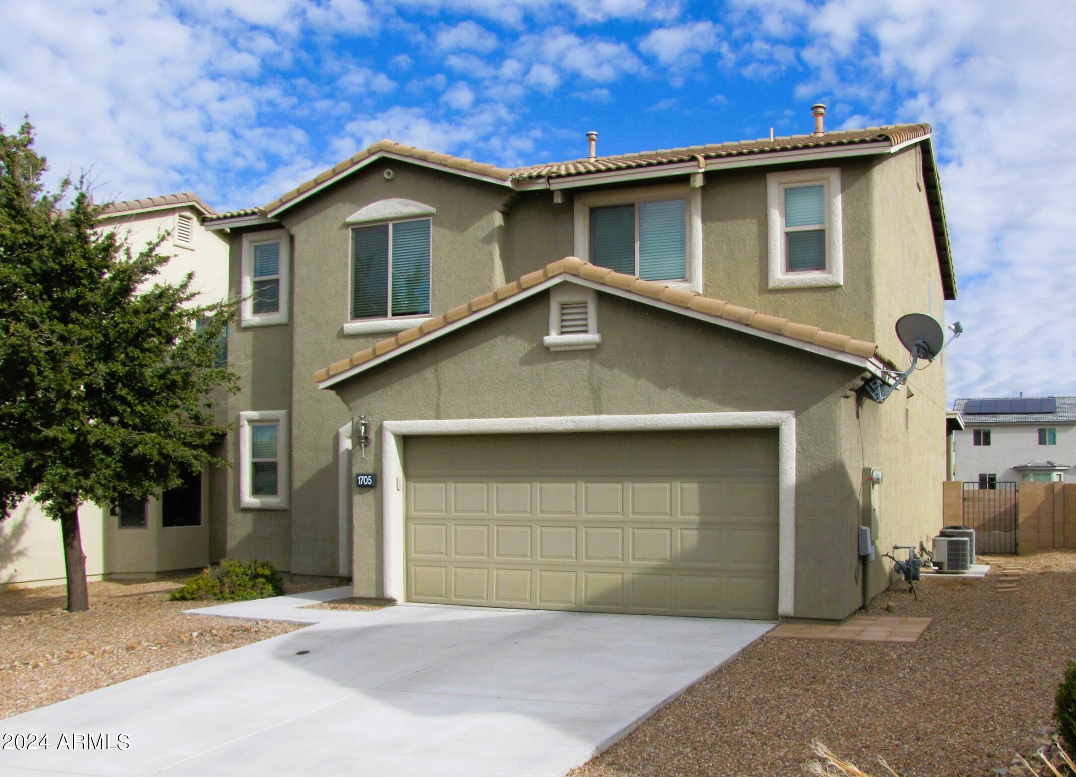 SUMMIT HEIGHTS - Residential Lease