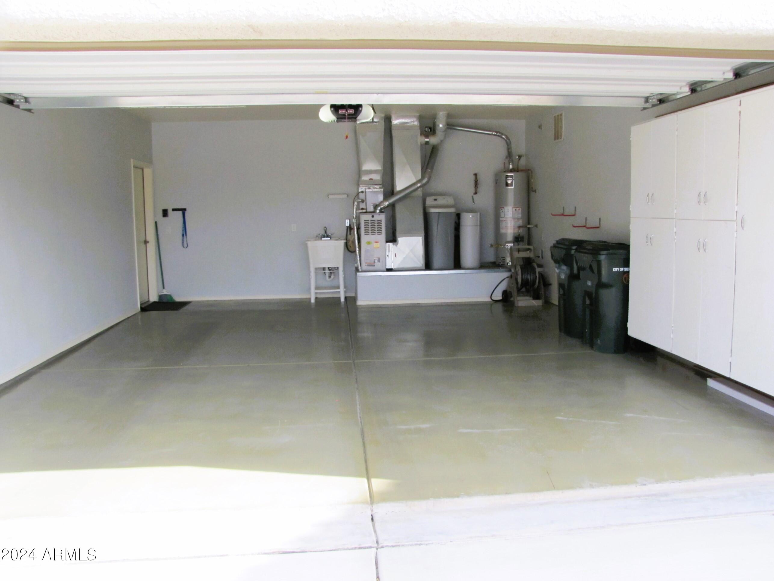 SUMMIT HEIGHTS - Residential Lease